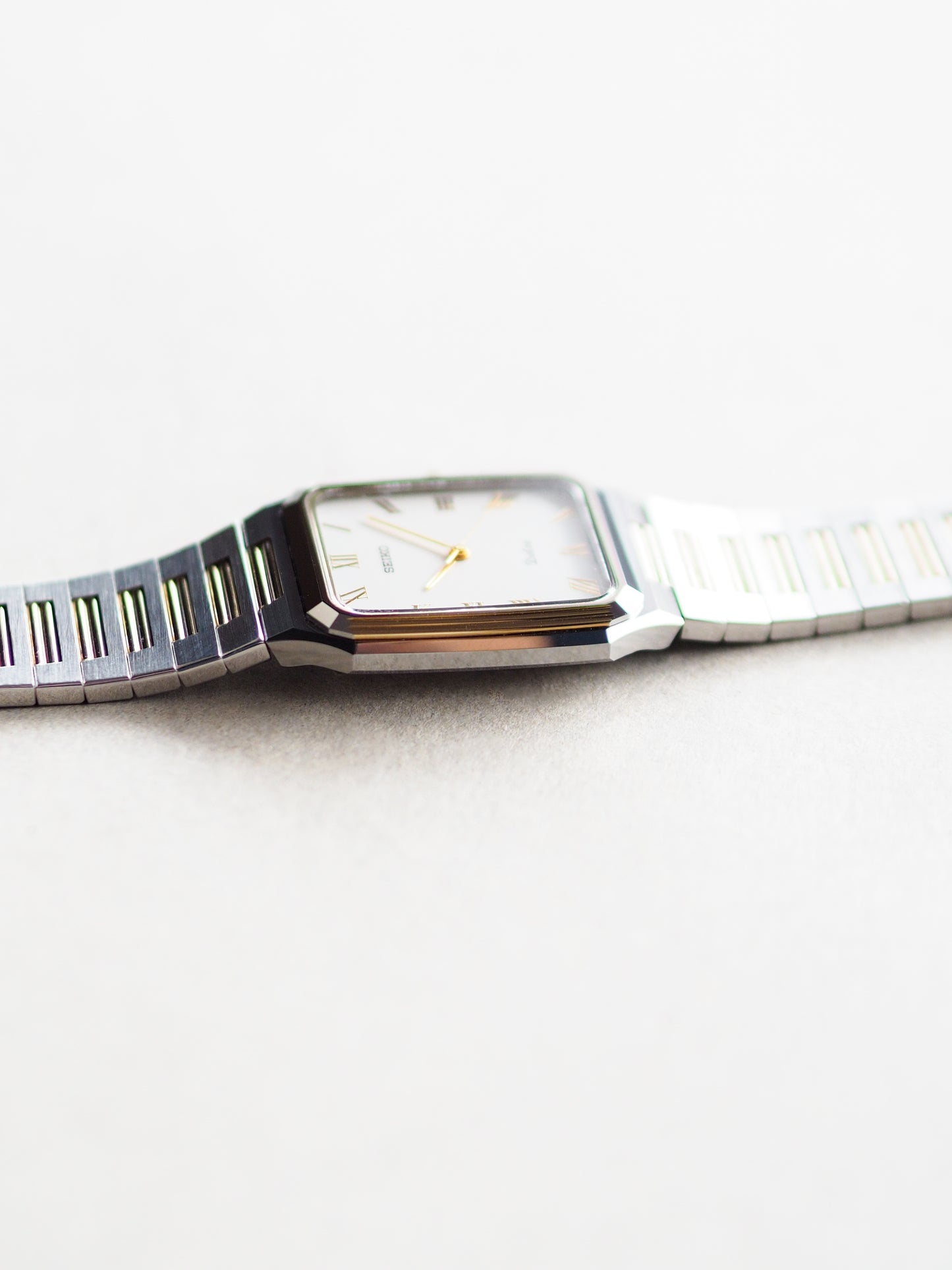 Seiko Dolce 5E31-5B00 Tank Tungsten Carbide Two Tone White Dial