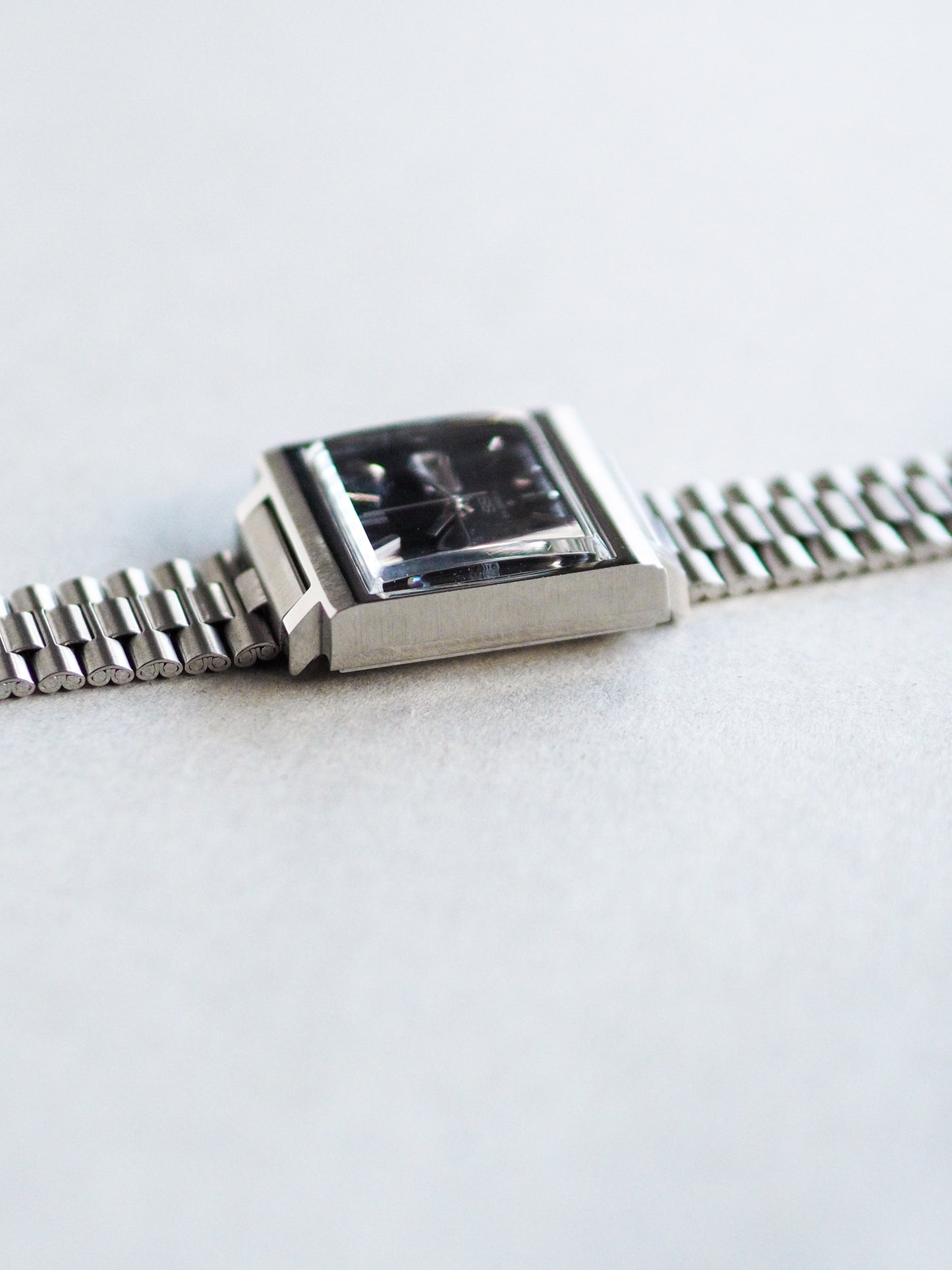 Seiko 5 Actus SS 6106-5440 TV Shape Dark Gray Linen Dial