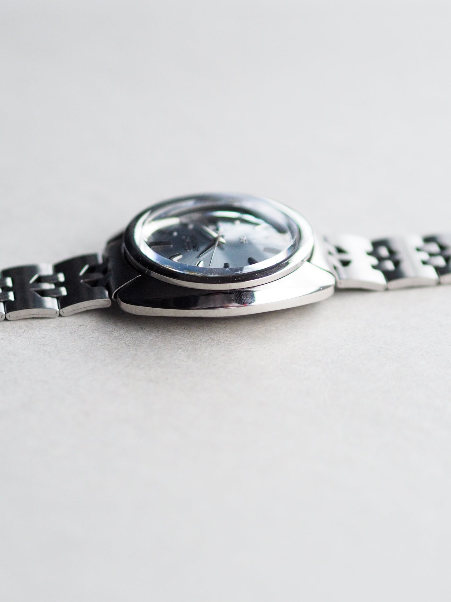 Seiko 5 Actus SS 6106-8440 Icy Blue Sunburst Dial