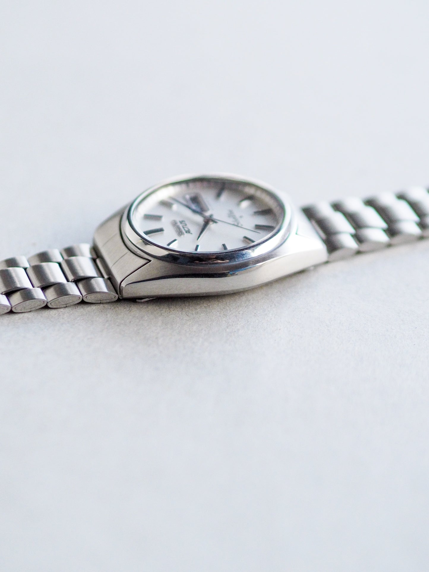 Seiko Actus 6306-8000 Silverwave White Linen Dial