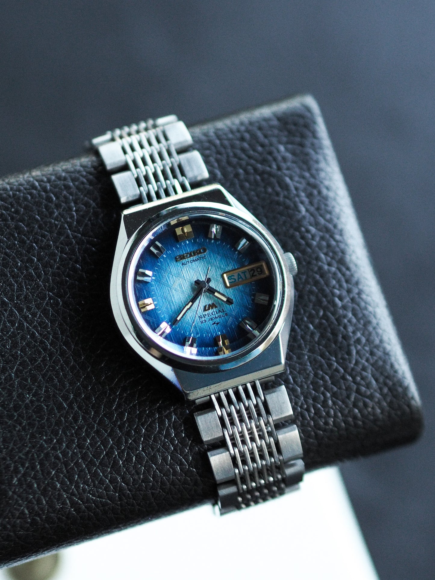 Seiko LM 5216-6030 Lord Matic Special Radiant Blue Linen Checkered Dial