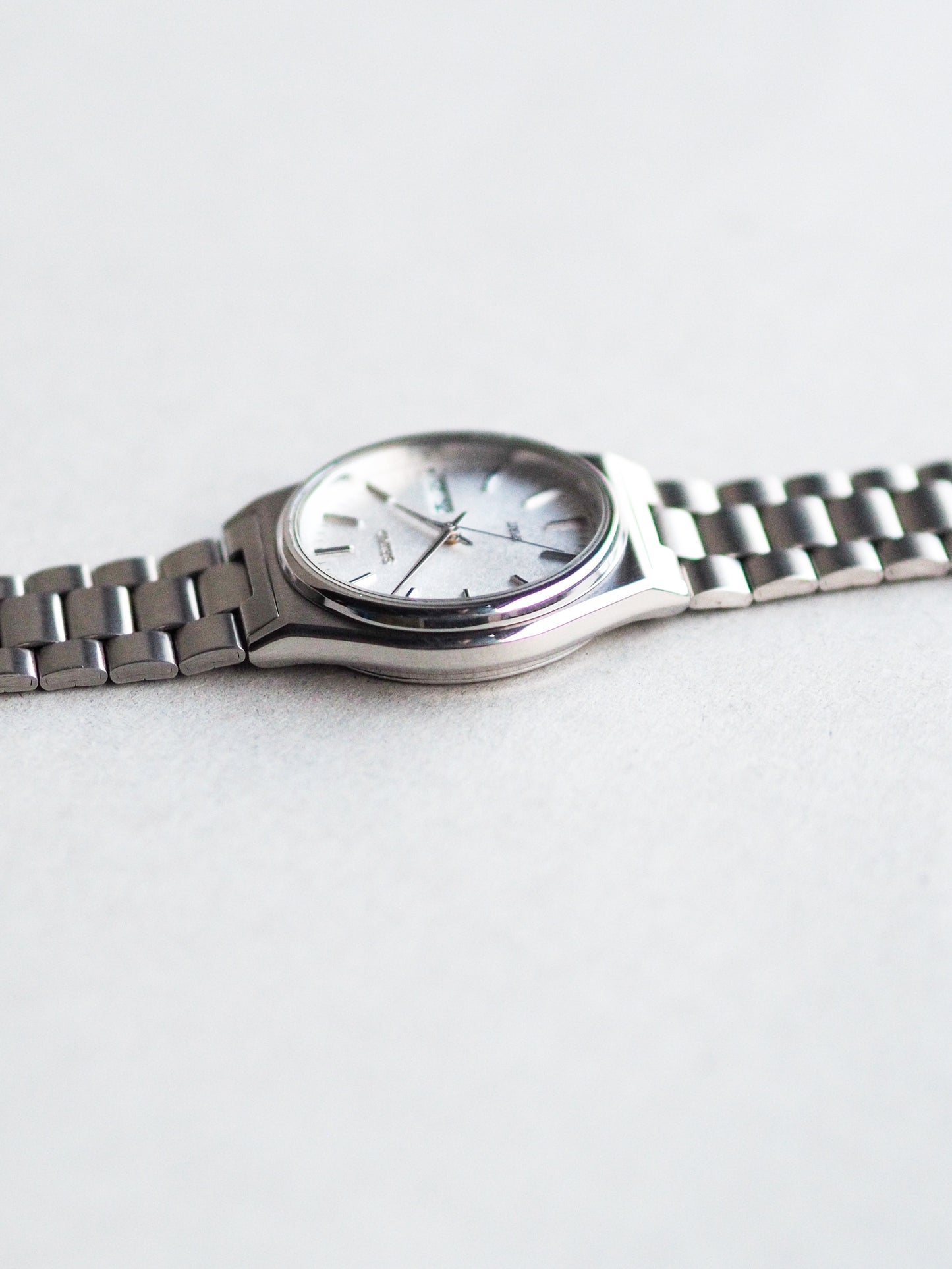 Seiko Spirit 7N48-7000 Quartz White Textured Dial