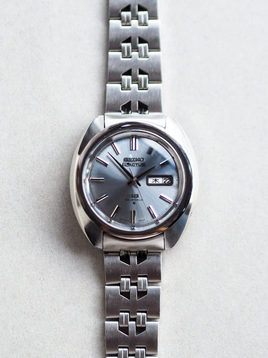 Seiko 5 Actus SS 6106-8440 Icy Blue Sunburst Dial