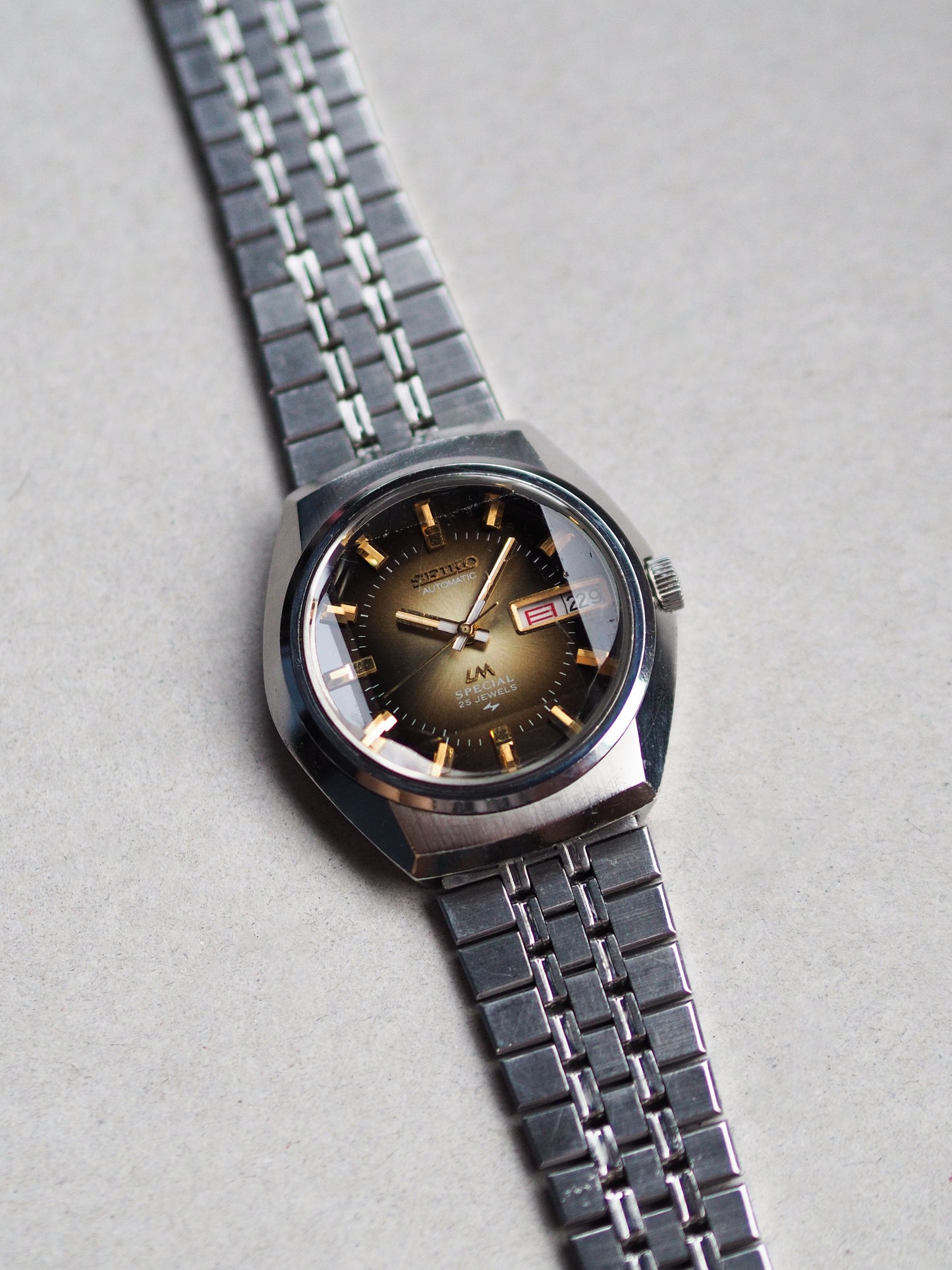 Seiko LM 5216-6020 Lord Matic Special Faceted Crystal Brown Sunburst Dial