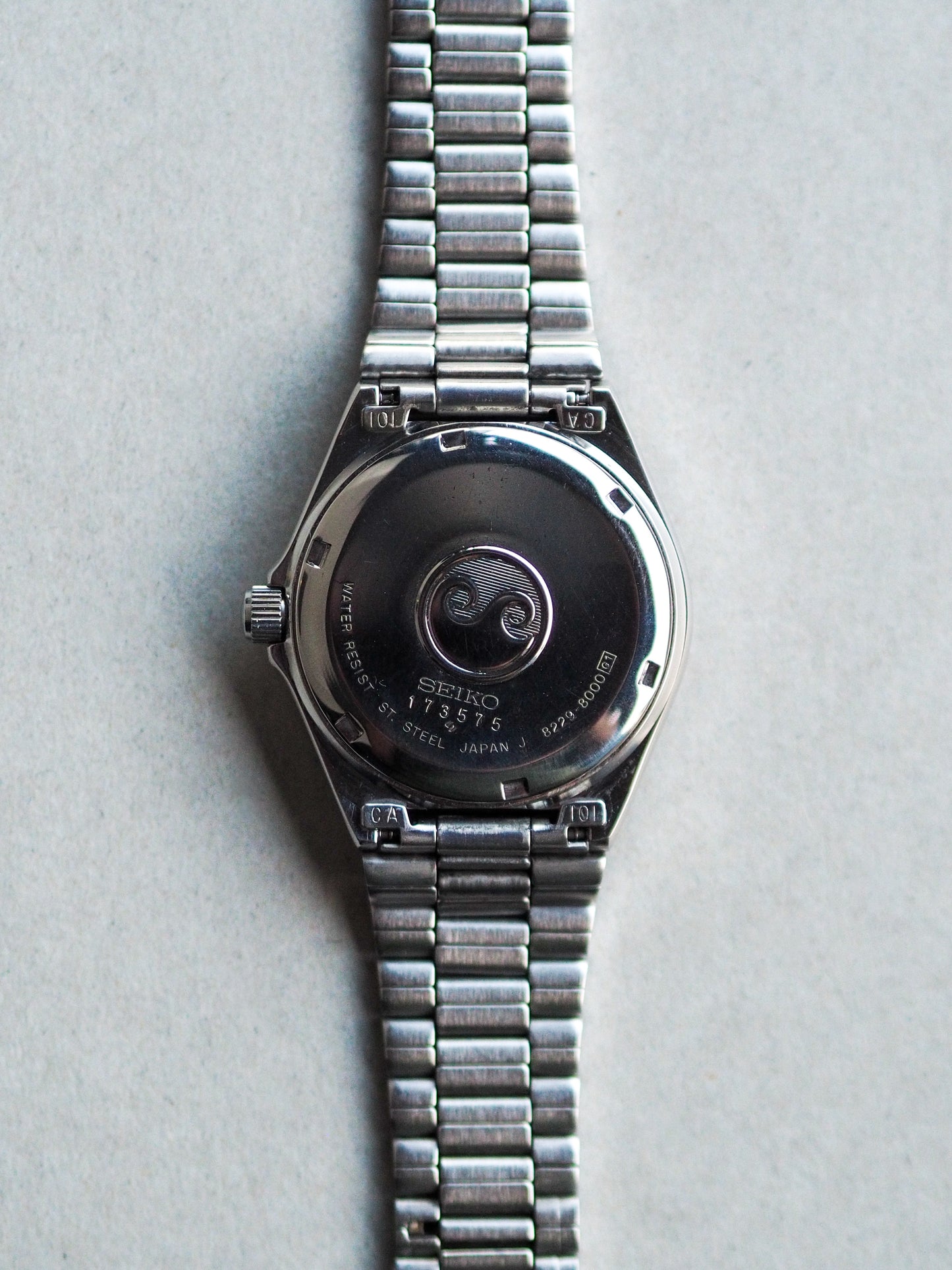 Seiko Quartz 8229-8000 Silverwave Silver Linen Textured Dial