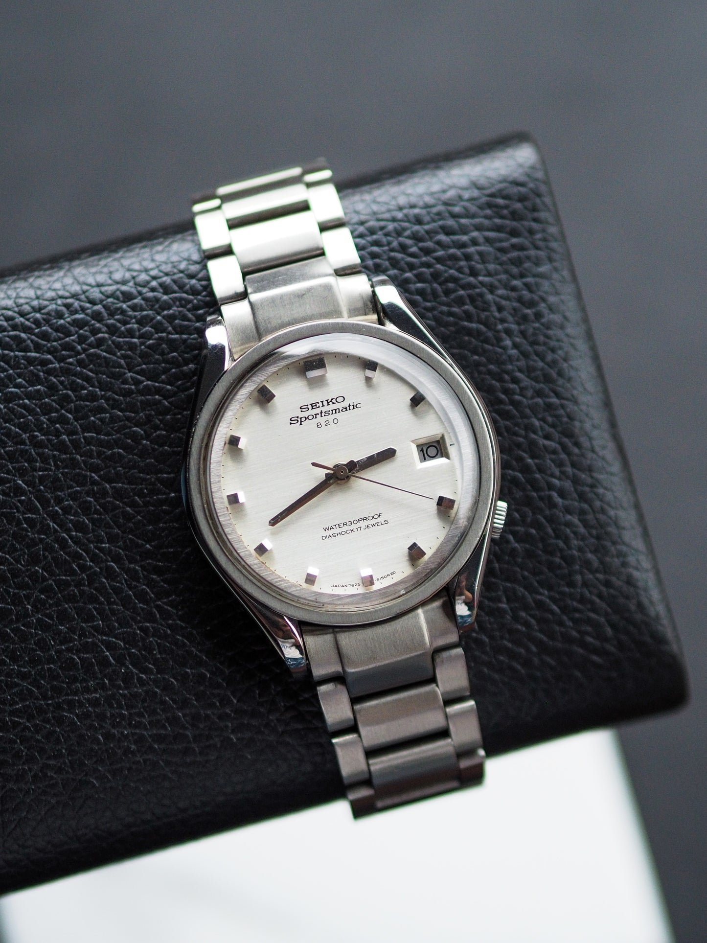 Seiko Sportmatic 820 7625-8130 Silver Linen Textured Dial