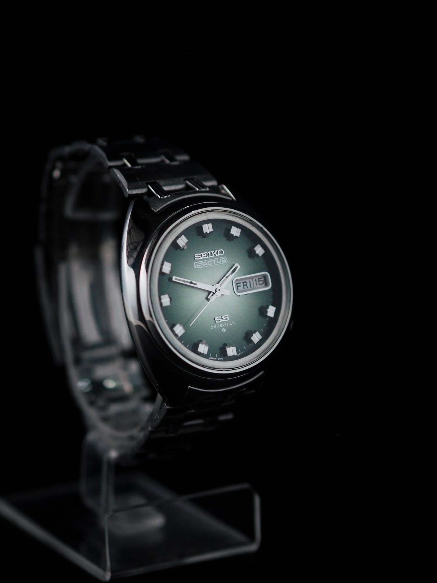 Seiko 5 Actus SS 6106-7600 JDM Cadran vert Sunburst