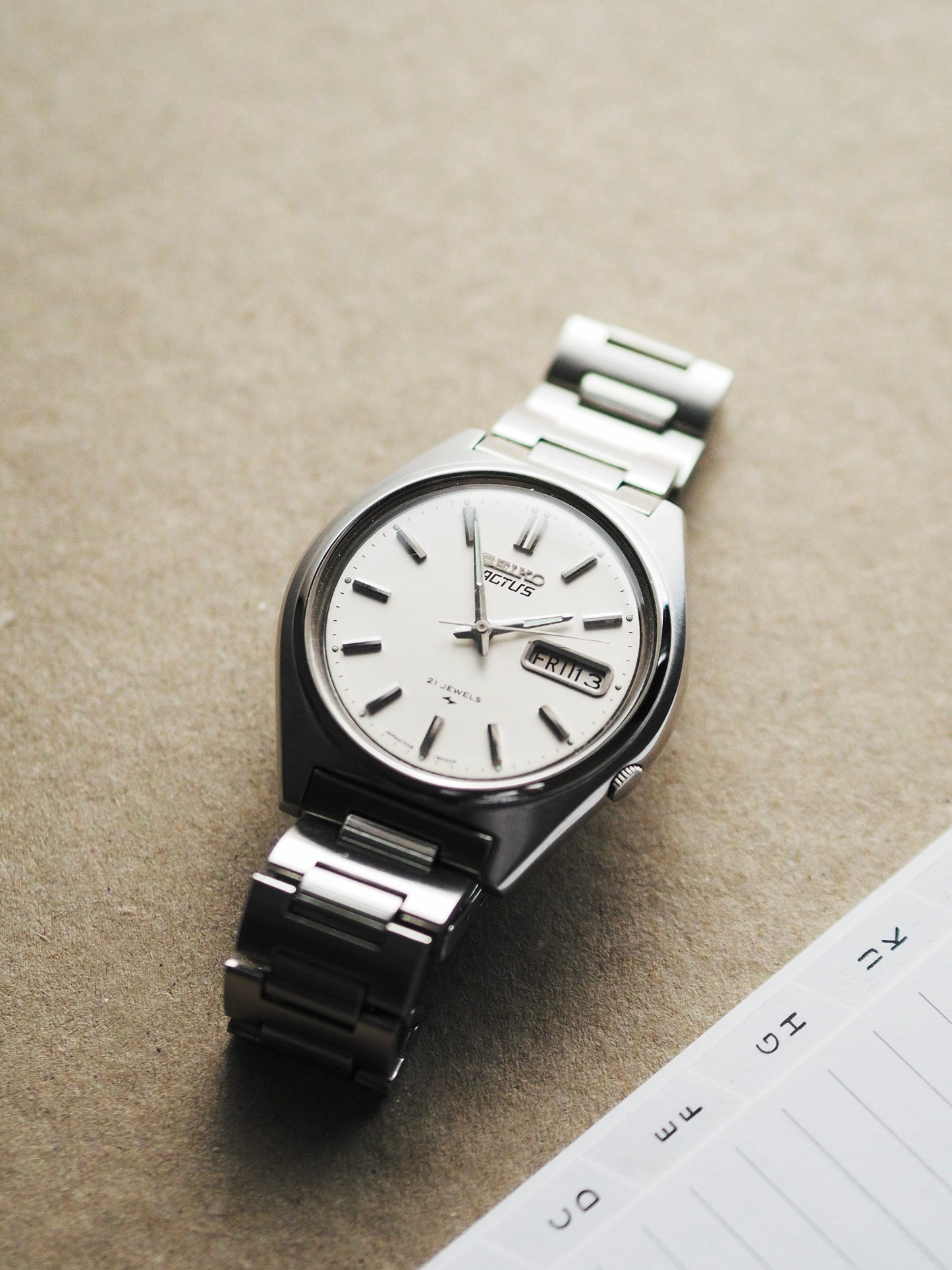 Seiko Actus 7019-8010 White Linen Dial