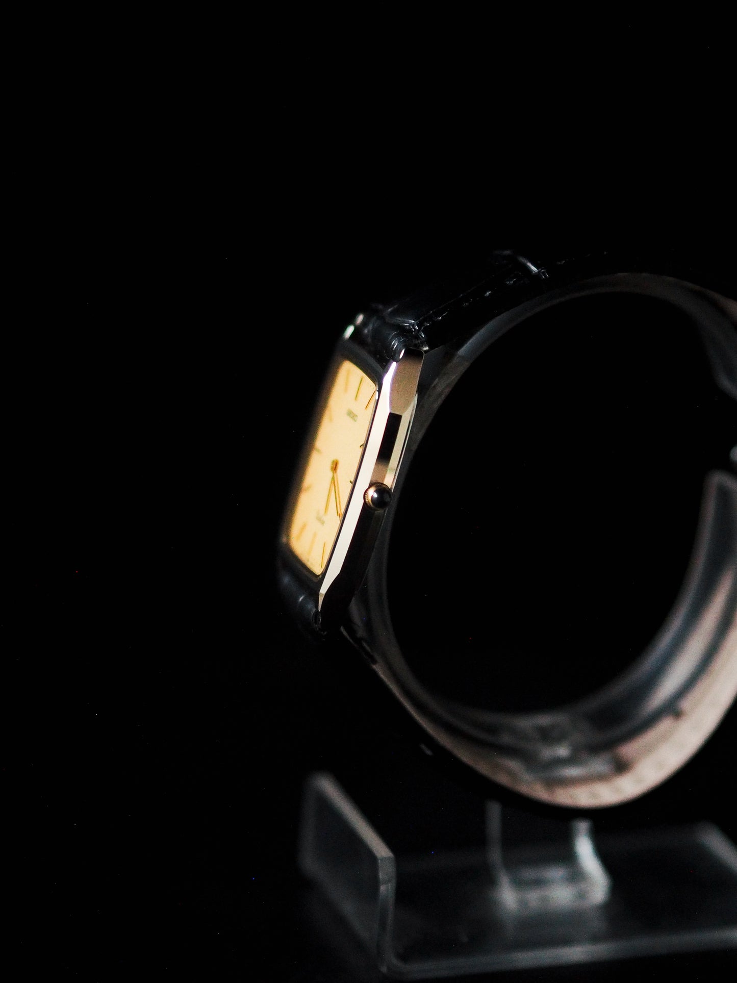 Seiko Dolce 9530-5030 Tank Tungsten Carbide Gold Sand Textured Dial