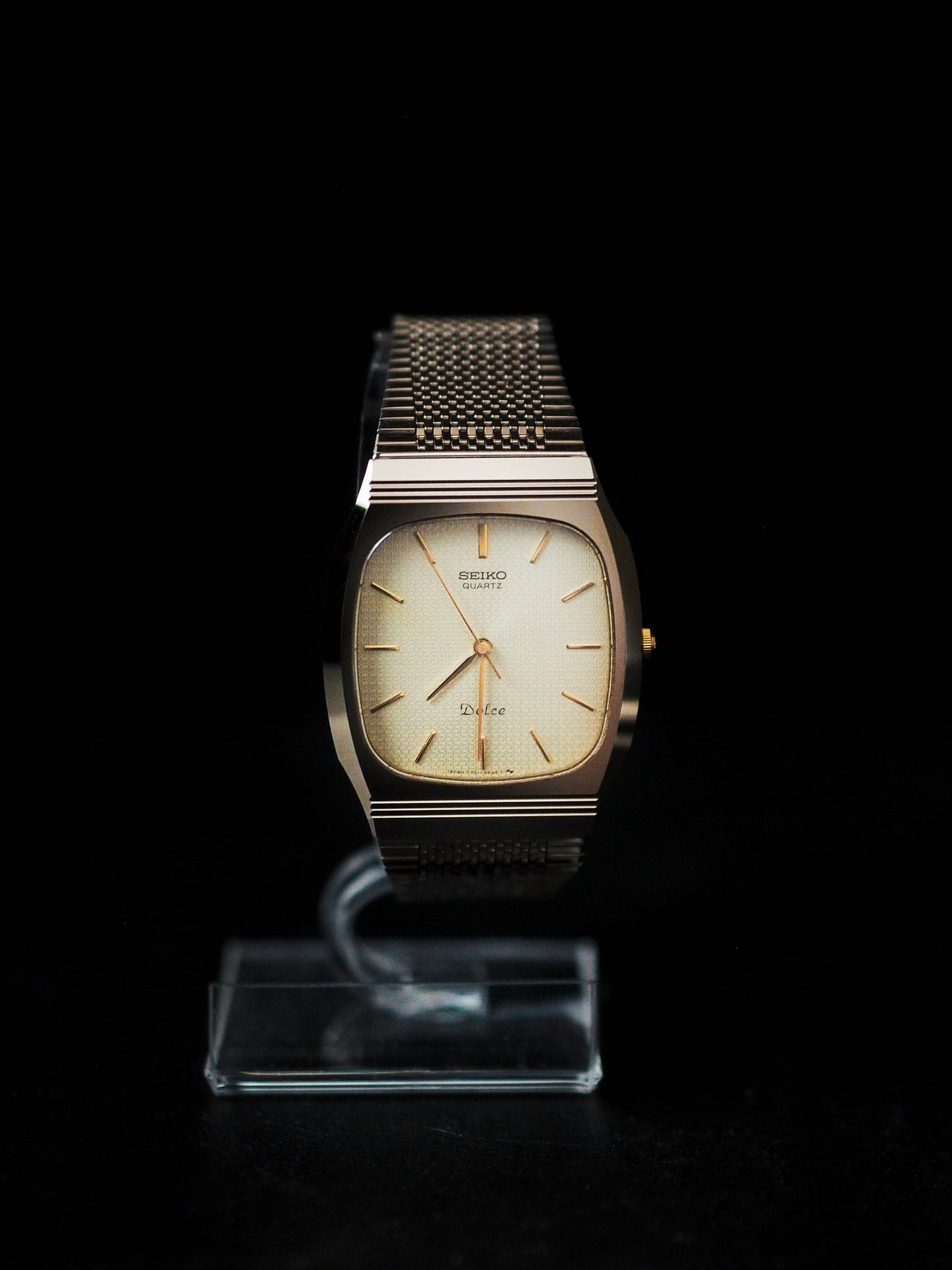 Seiko Dolce 7731-5091 Tonneau 碳化钨金色纹理表盘