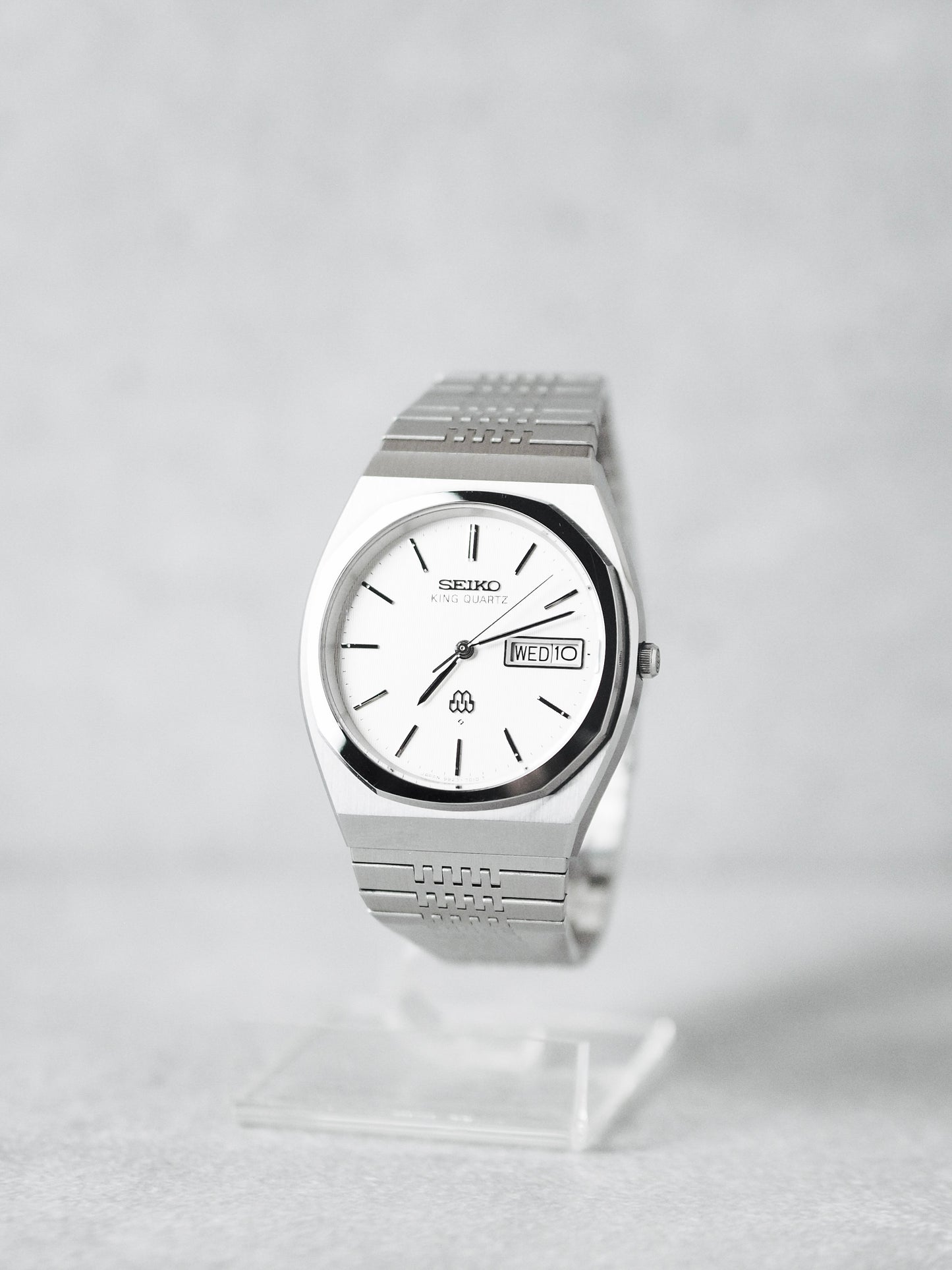 Seiko King Quartz Twin Quartz 9923-7010 White Bamboo Textured Dial