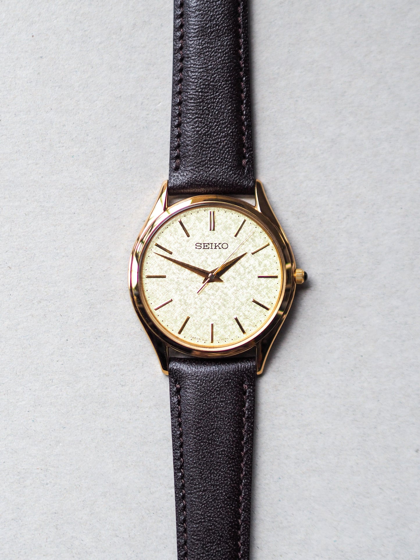 Seiko Dolce SACM150 8J41-0AJ0 Gold Kira-zuri Textured Dial