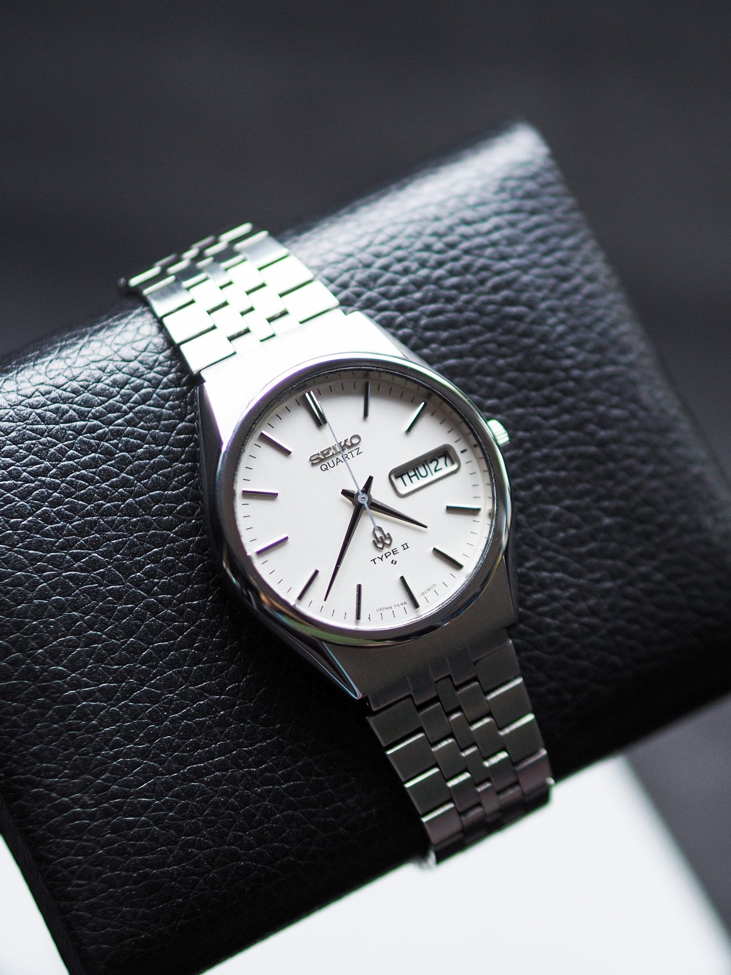 Seiko Quartz 7546-8070 Type II Silver Linen Textured Dial