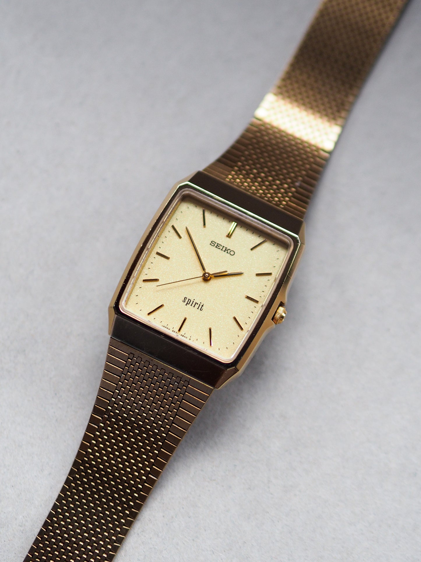 Seiko Spirit 5E31-5A60 Quartz JDM Tank Champagne Dial