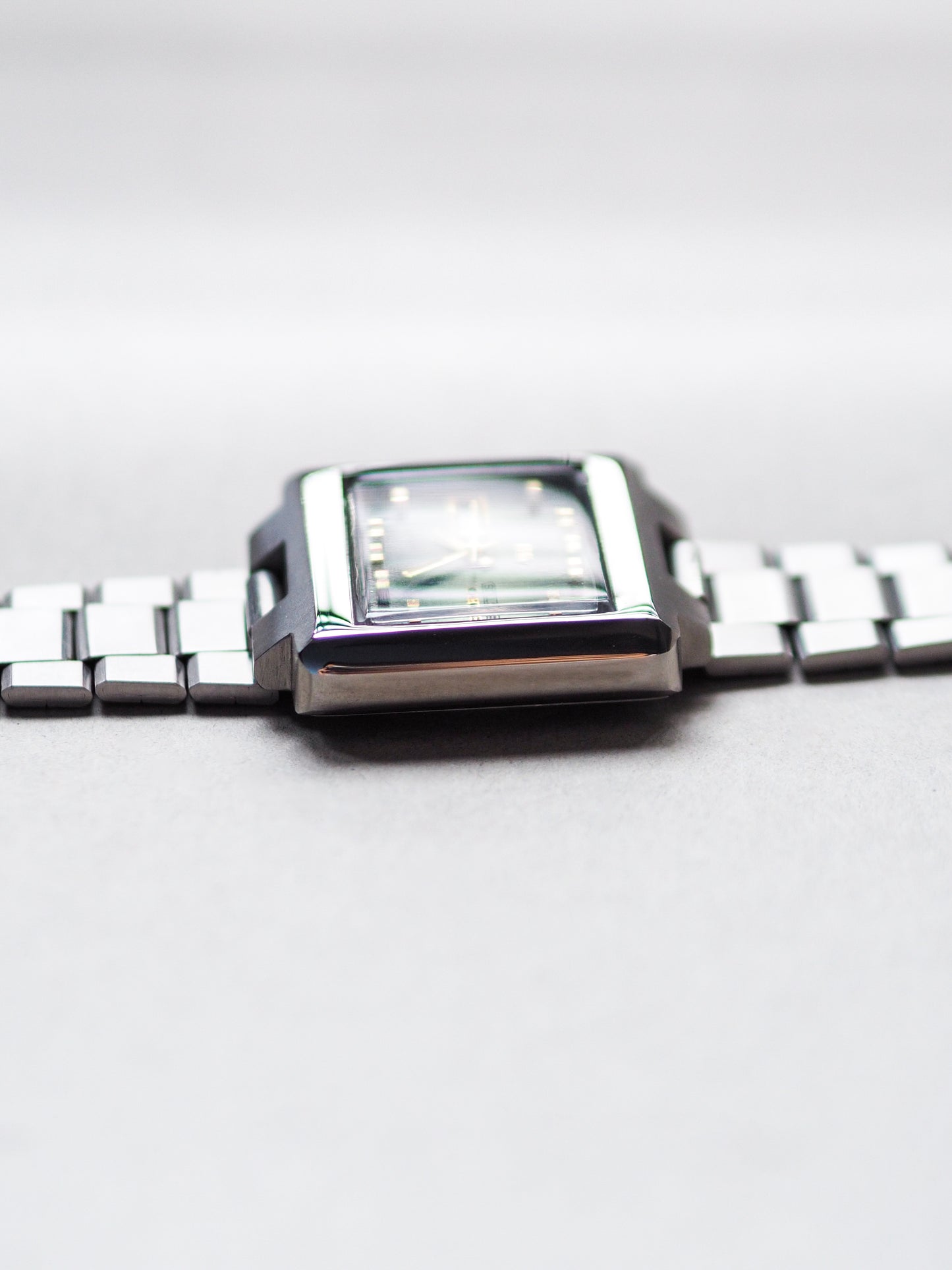 Seiko 5 Actus SS 6106-5530 TV Shape Green Gradient Dial