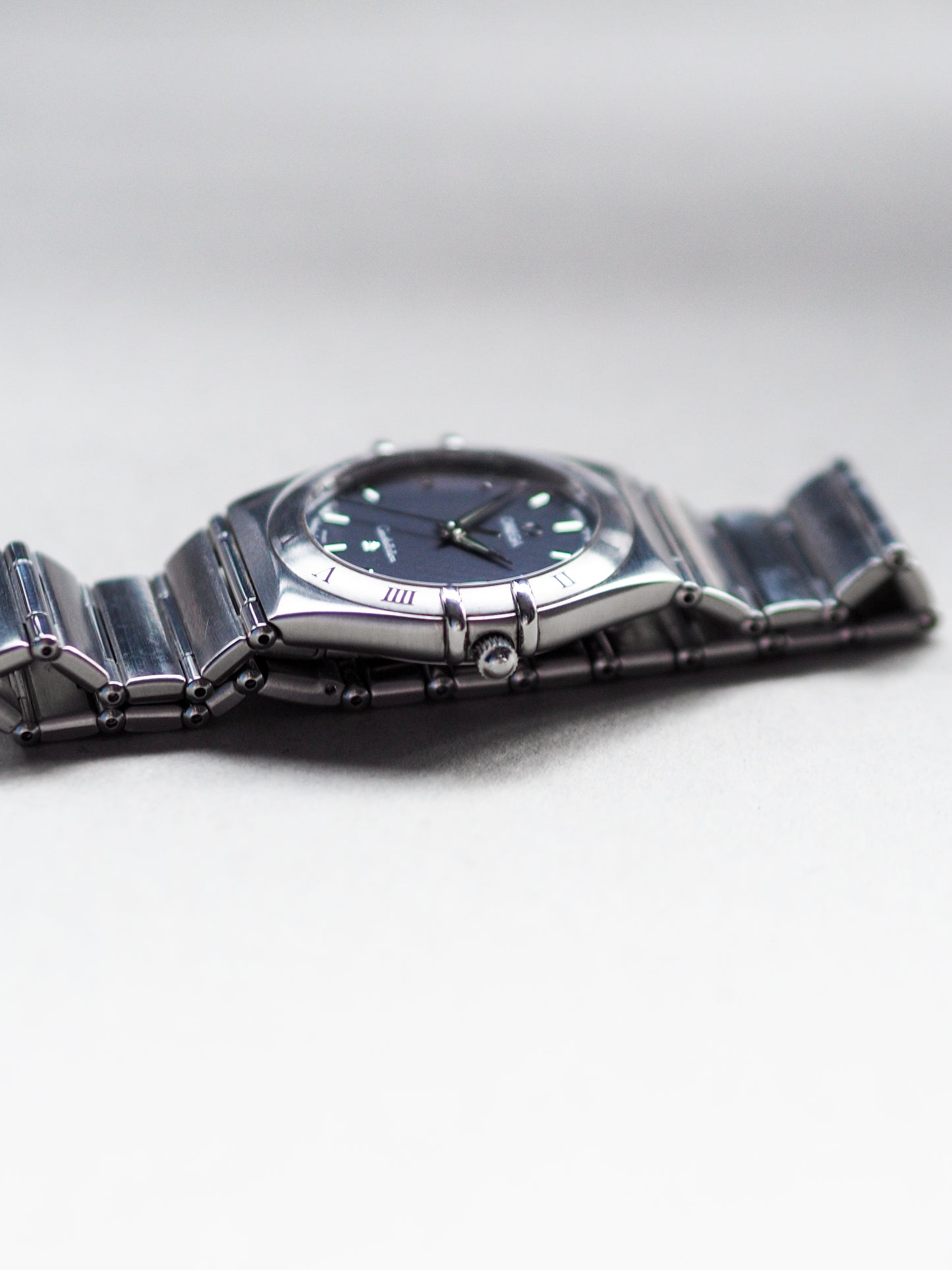 Omega Constellation 1512.40 Quartz Dark Blue Gray Dial