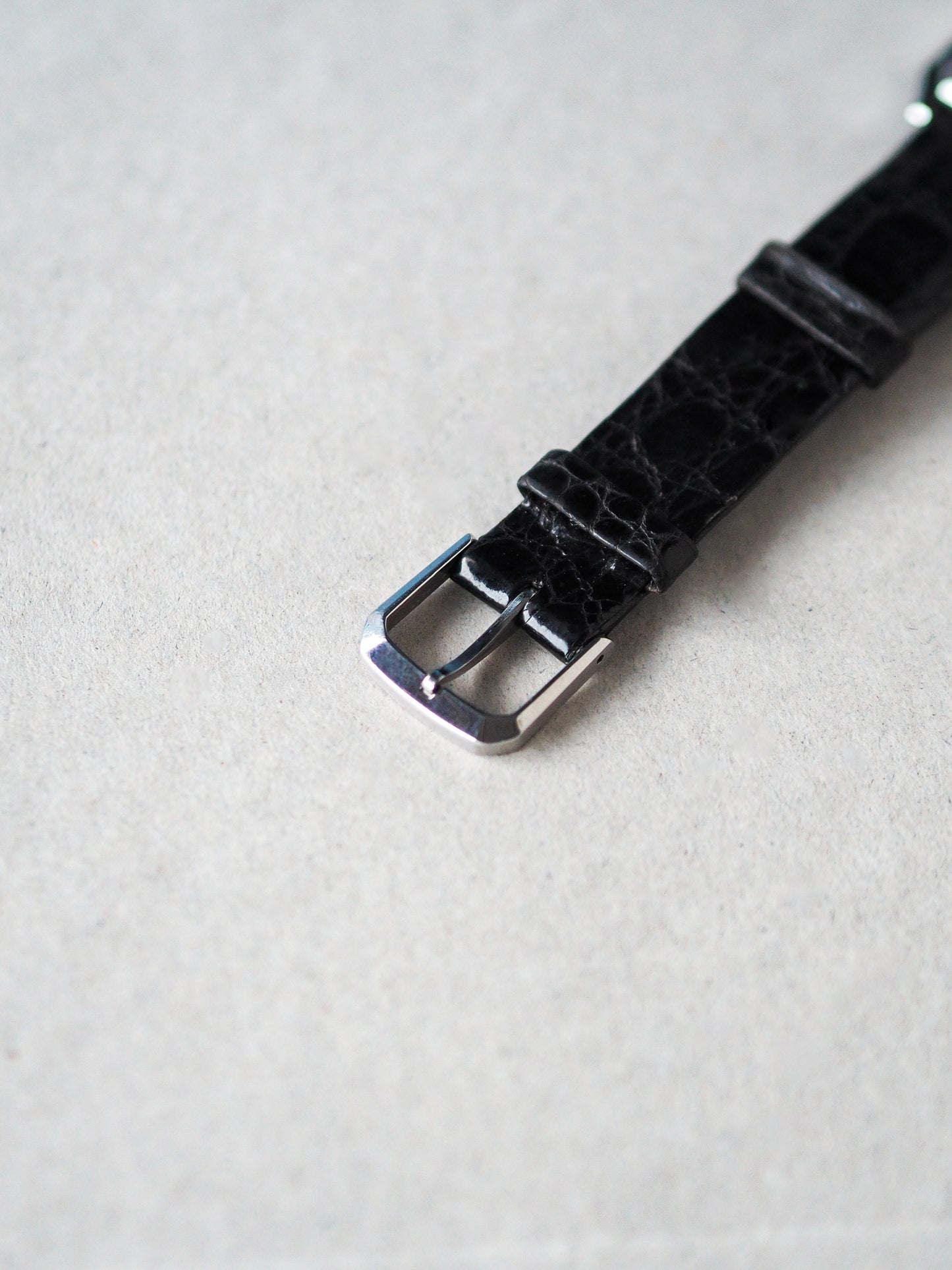 Seiko Dolce 7731-5070 Tank SHA Stepped Case Champagne Dial