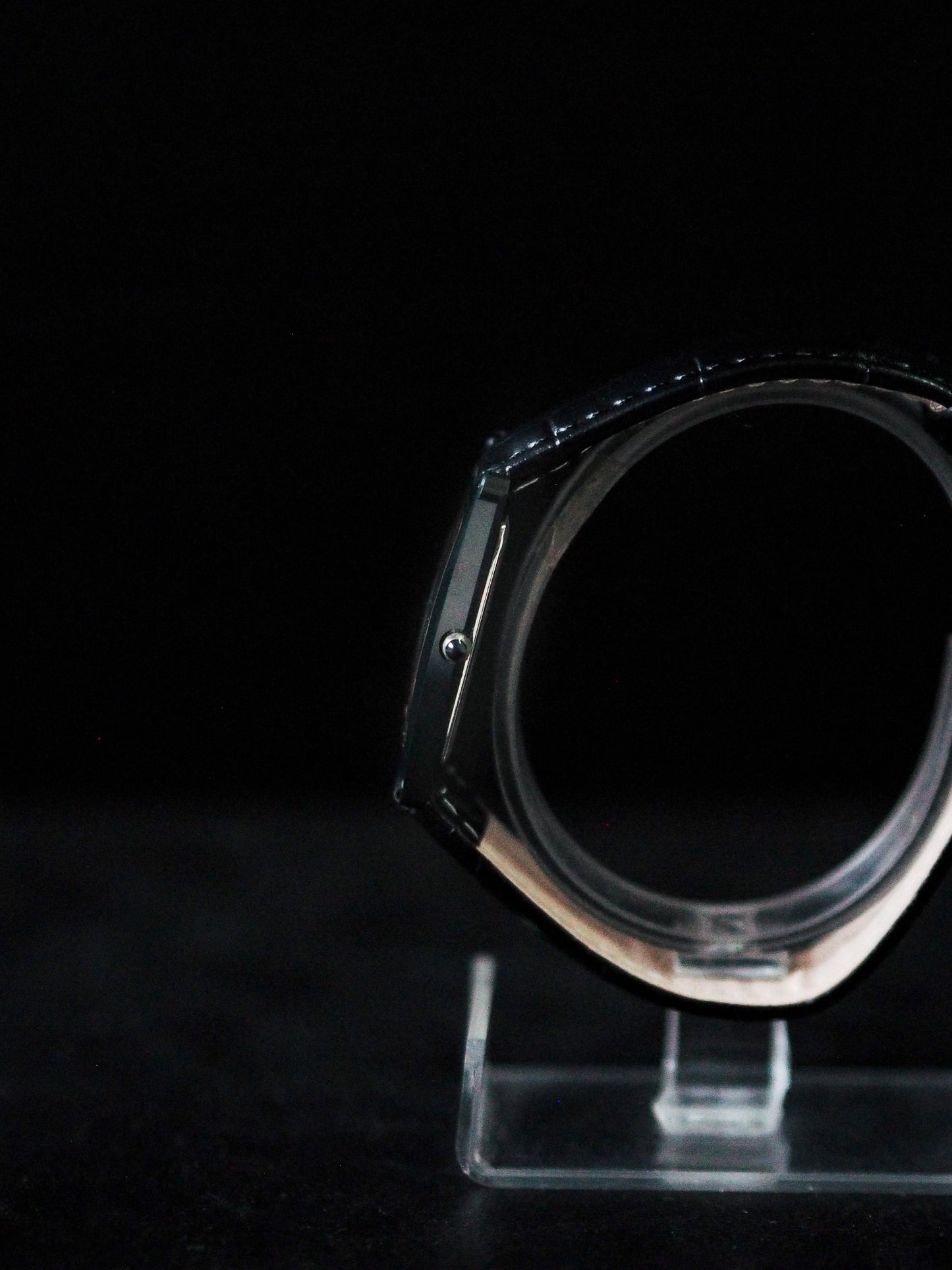 Seiko Dolce 7321-549A Black Ceramic White Ivory Two Tone Dial