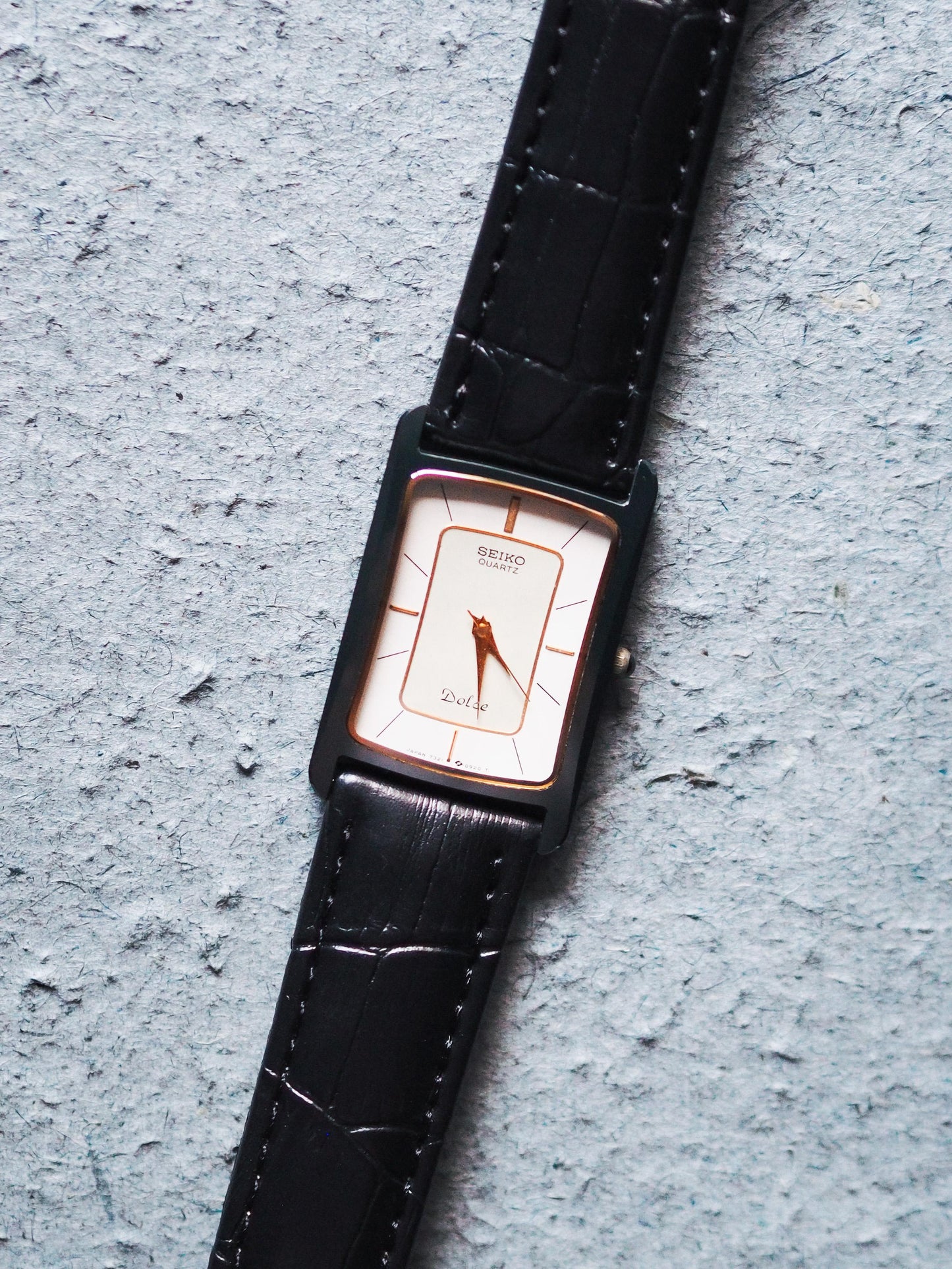 Seiko Dolce 7321-549A Black Ceramic White Ivory Two Tone Dial