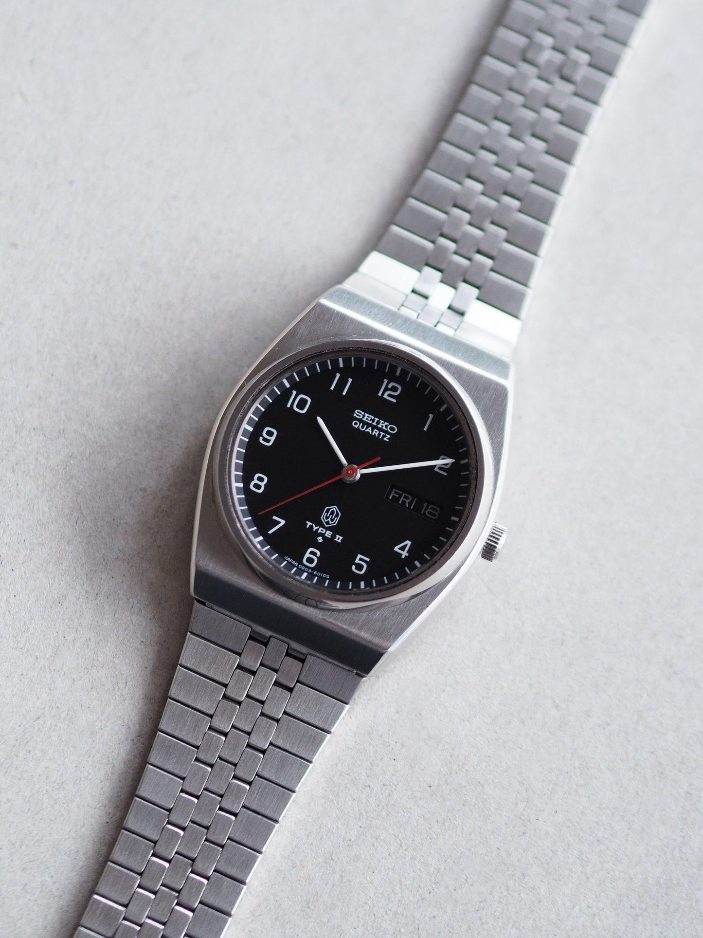 Seiko Quartz 0903-6000 Type II Black Dial
