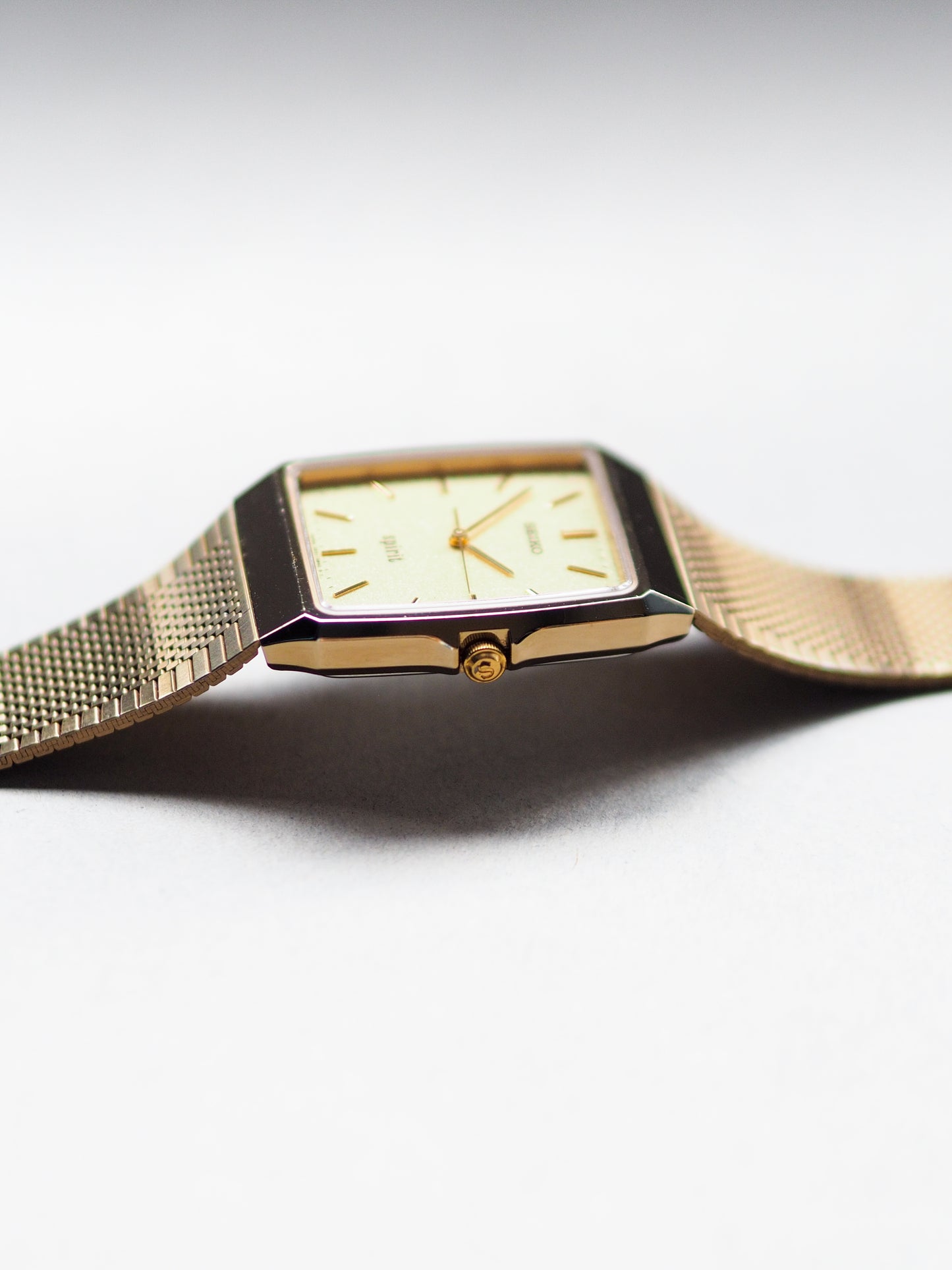 Seiko Spirit 5E31-5A60 Quartz JDM Tank Champagne Dial