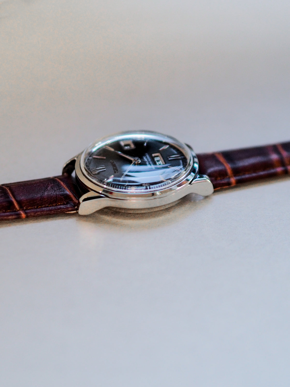 Seiko Seikomatic 6206-8010 Weekdater Kanji Day Black Sunburst Dial