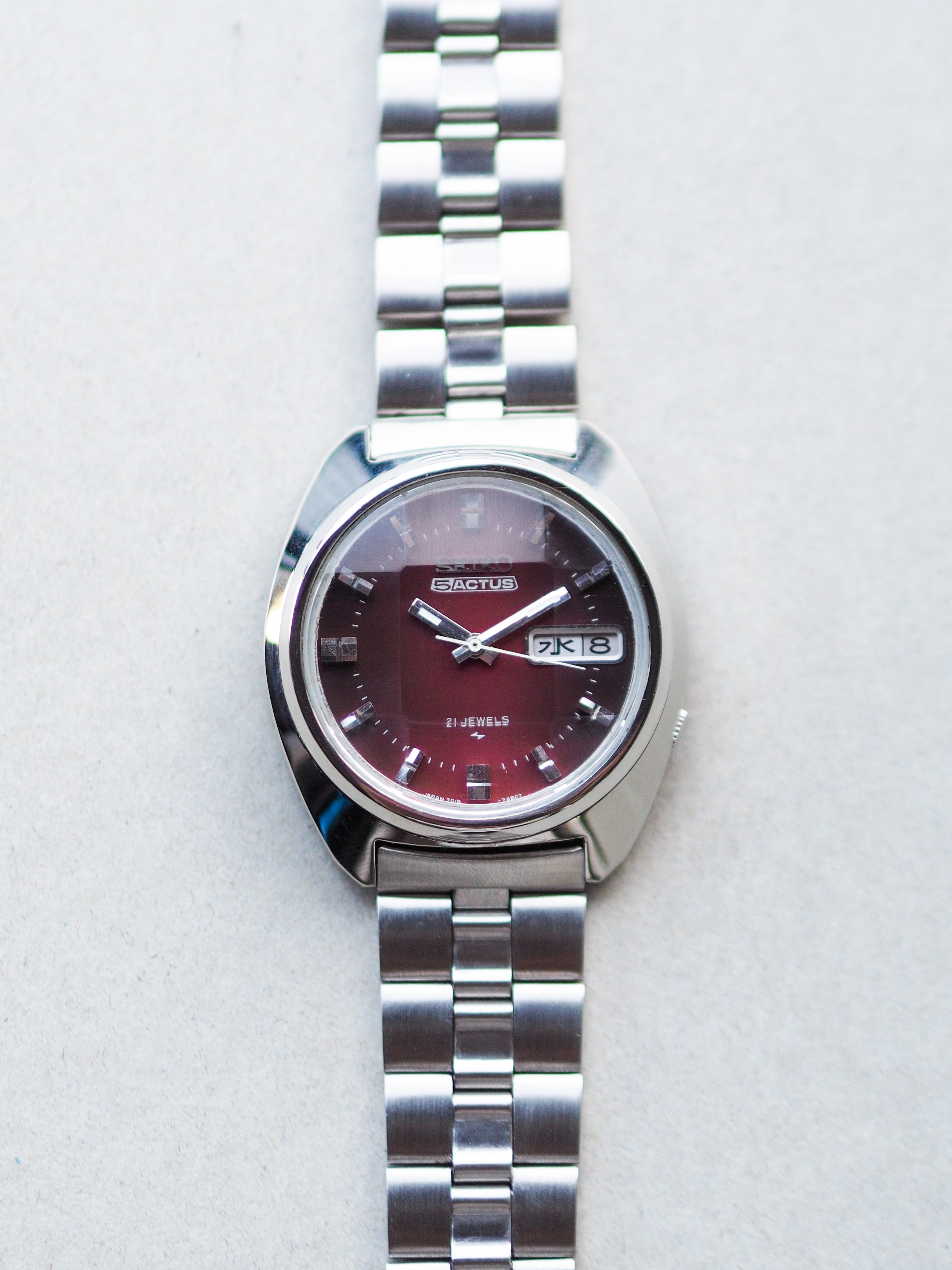 Seiko 5 Actus 7019-7350 JDM Faceted Crystal Metallic Red Burgundy Dial