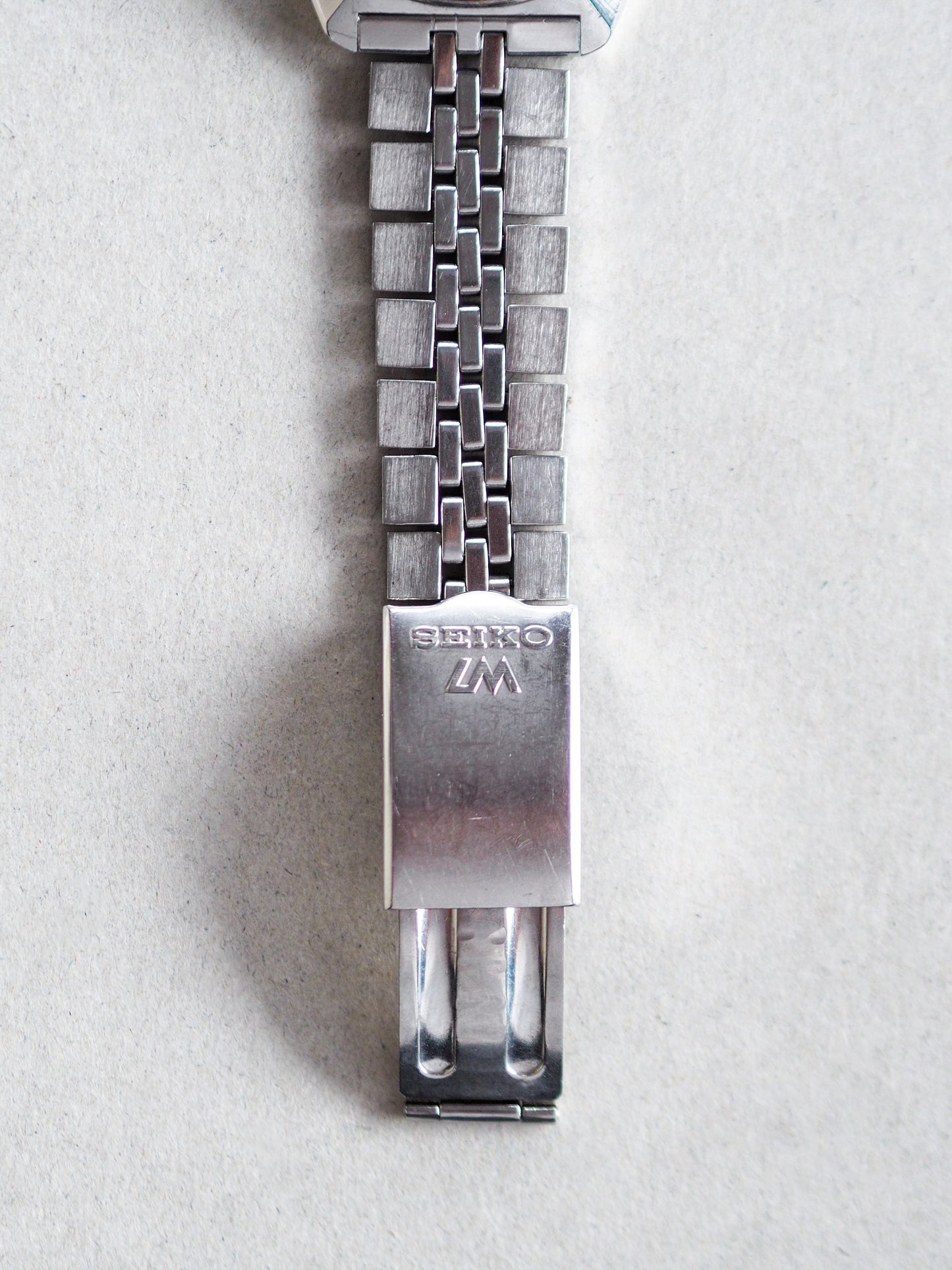 Seiko LM 5606-7000 Lord Matic Silver Sunburst Dial