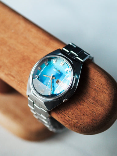 Seiko Advan 7019-7290 Faceted Crystal Blue Tosca Dial