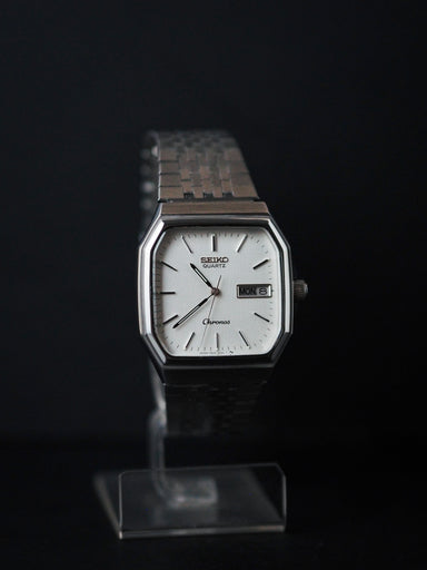 Seiko Chronos JDM 7433-5010 Octagon Case White Textured Dial