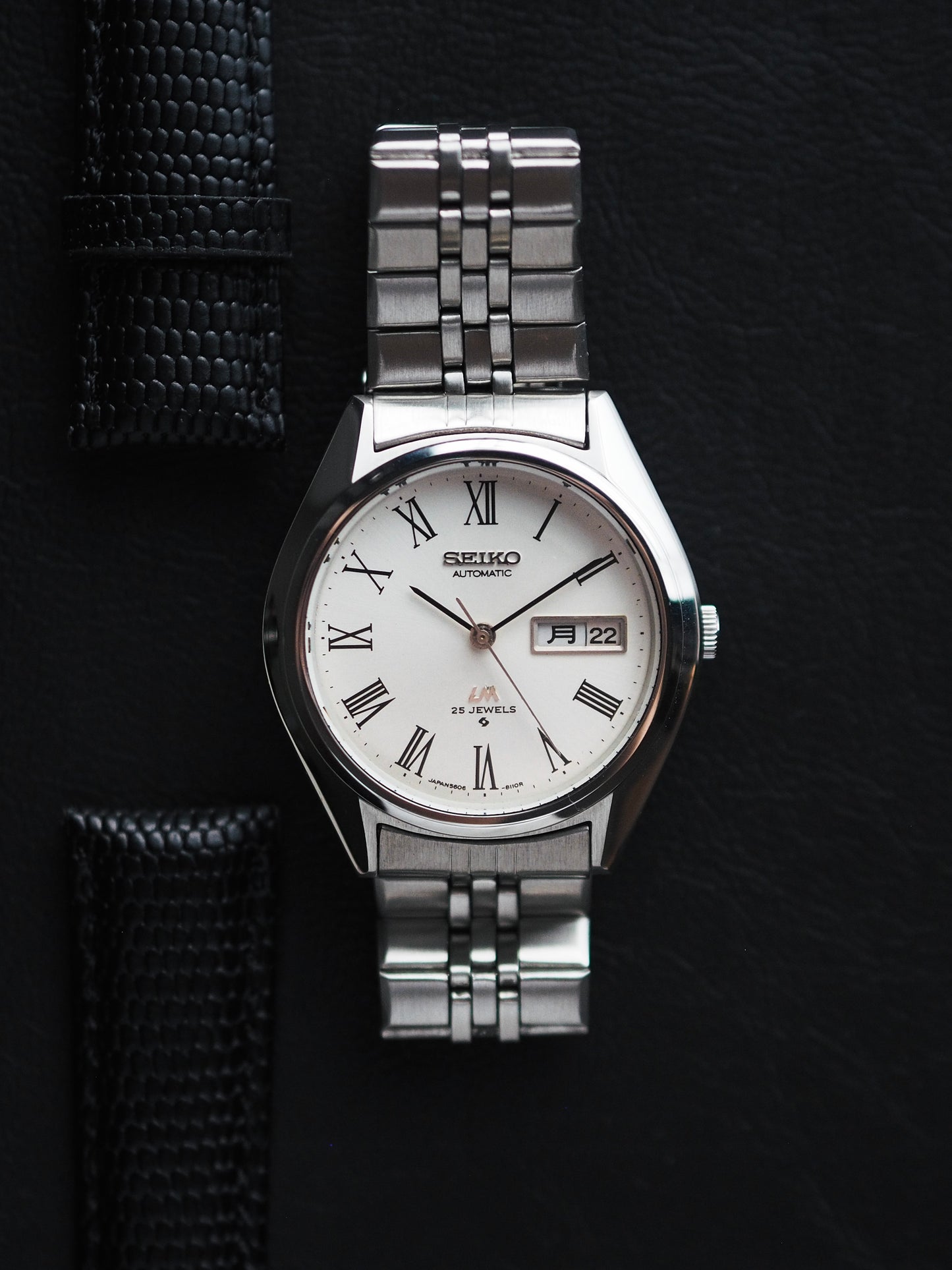 Seiko LM 5606-8031 Lord Matic White Sunburst Roman Dial