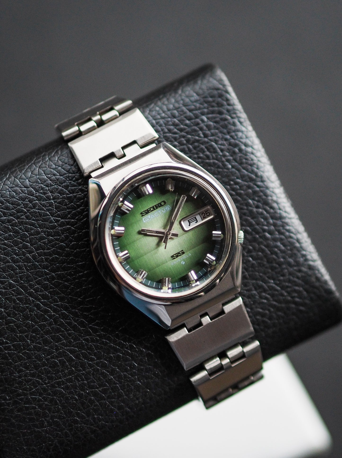 Seiko 5 Actus SS 6106-7690 JDM Green Moss Dial