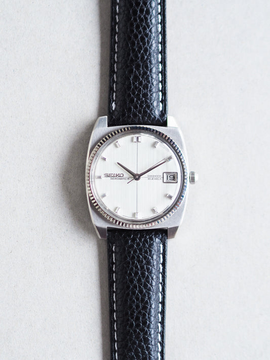 Seiko Seikomatic-R 8305-8050 Fluted Bezel White Linen Crosshair Dial