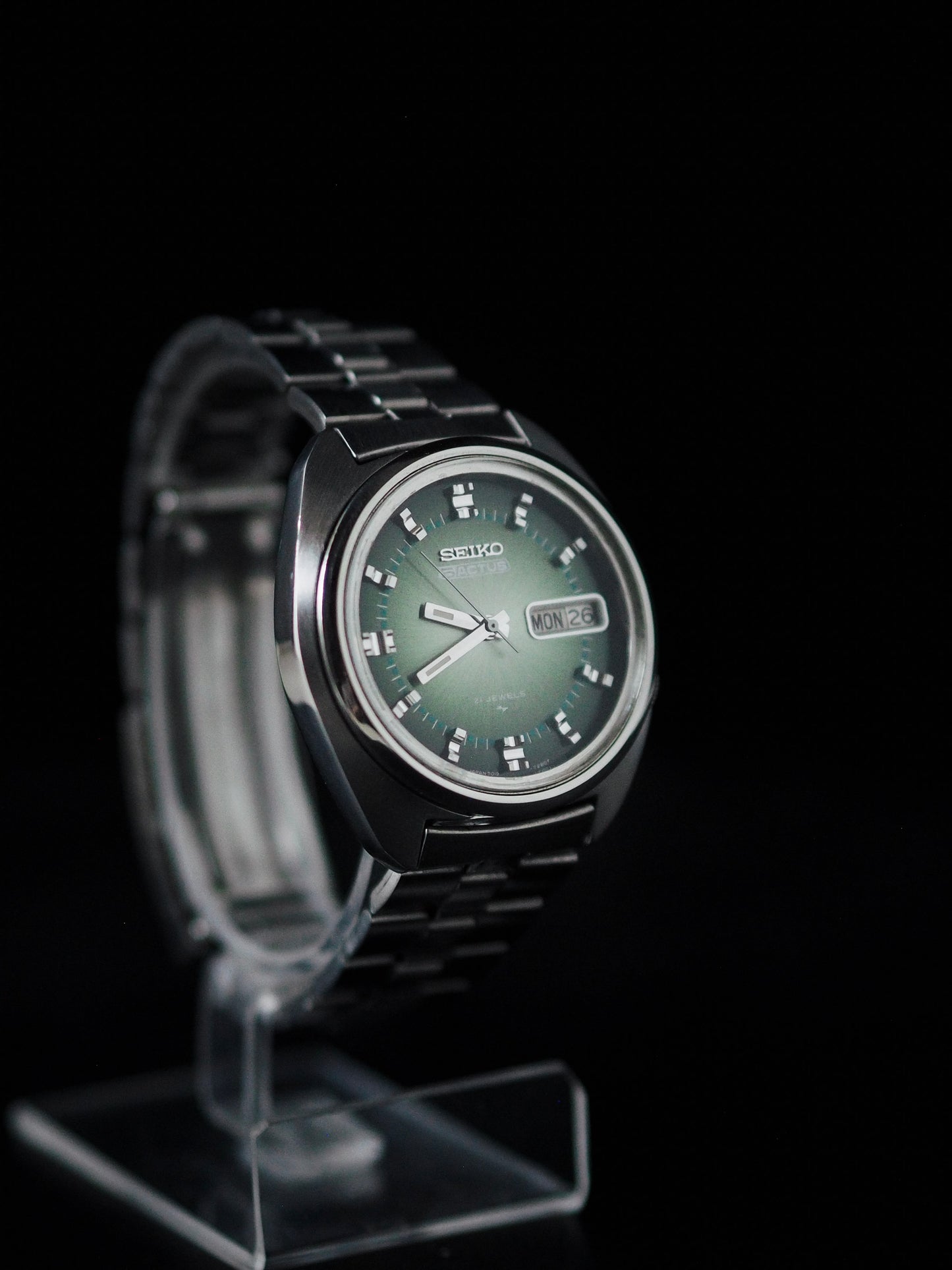 Seiko 5 Actus 7019-7210 JDM Cadran vert Sunburst