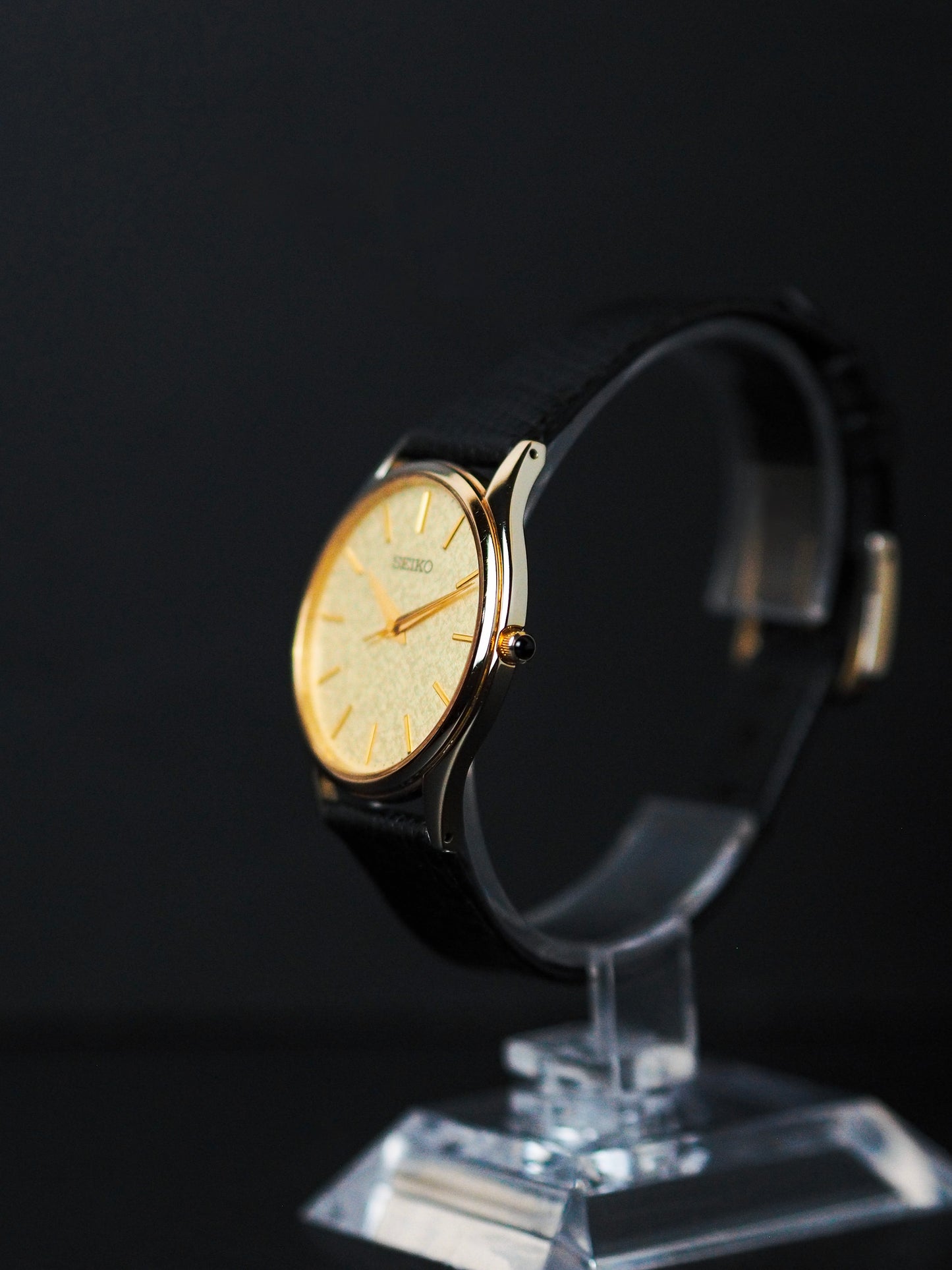 Seiko Dolce SACM150 8J41-0AJ0 Gold Kira-zuri Textured Dial