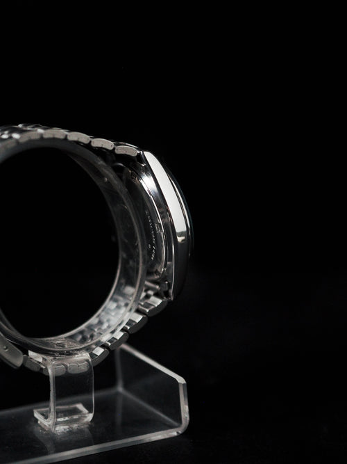 Seiko Quartz 8229-703B Silverwave Black Sunburst Dial