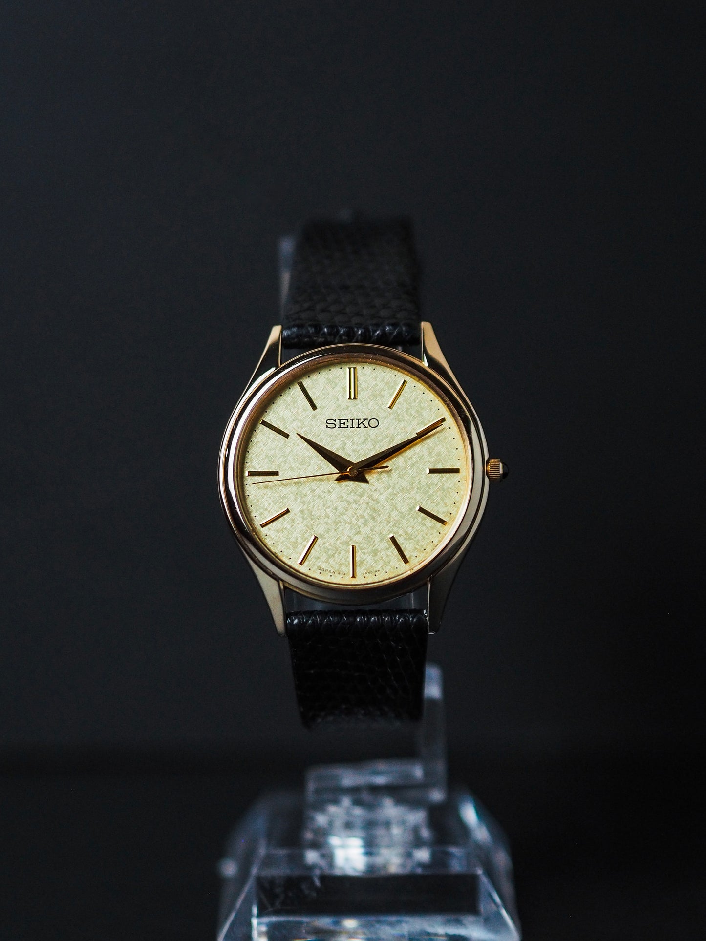 Seiko Dolce SACM150 8J41-0AJ0 Gold Kira-zuri Textured Dial