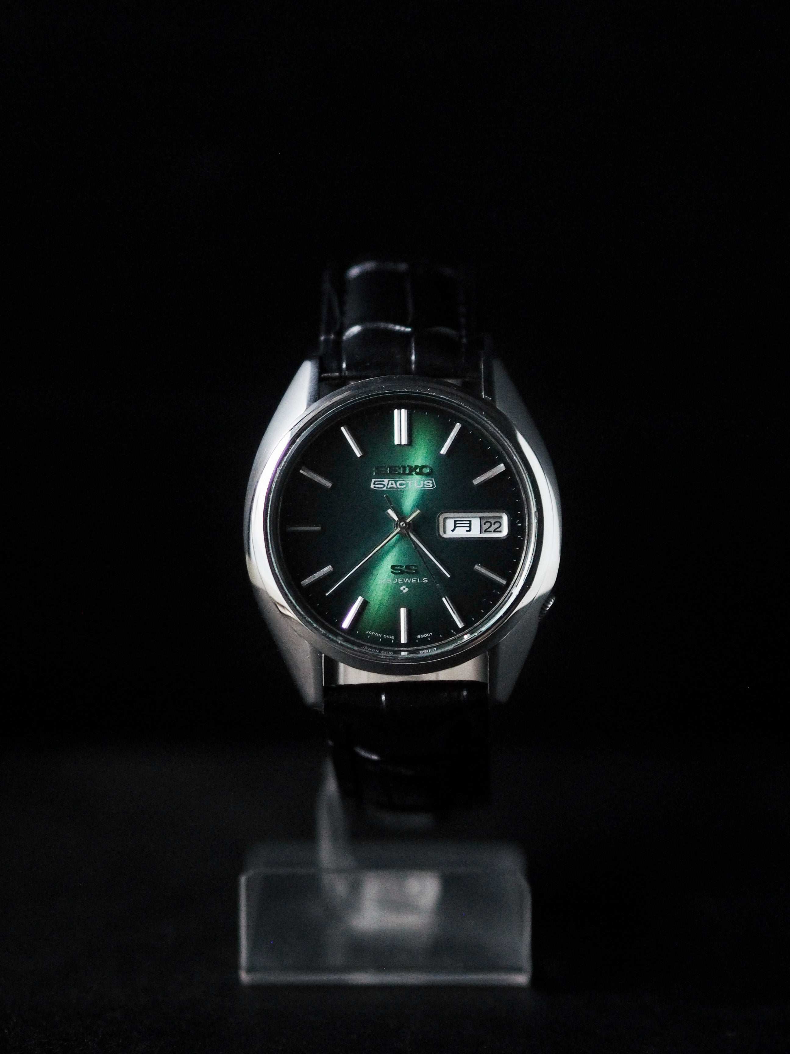 Seiko 5 Actus SS 6106-8660 JDM Green Radiant Sunburst Dial