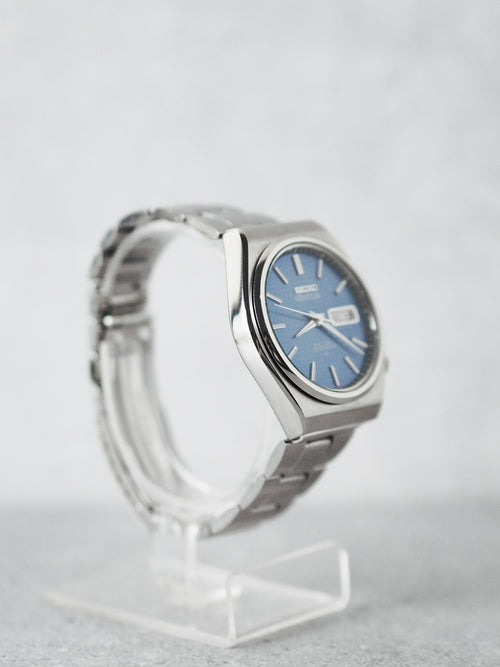 5F767E63-86D4-4856-B0C4-