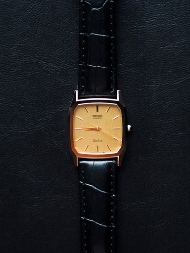 Seiko Dolce 9521-5070 Tank NSAG Gold Sand Textured Dial