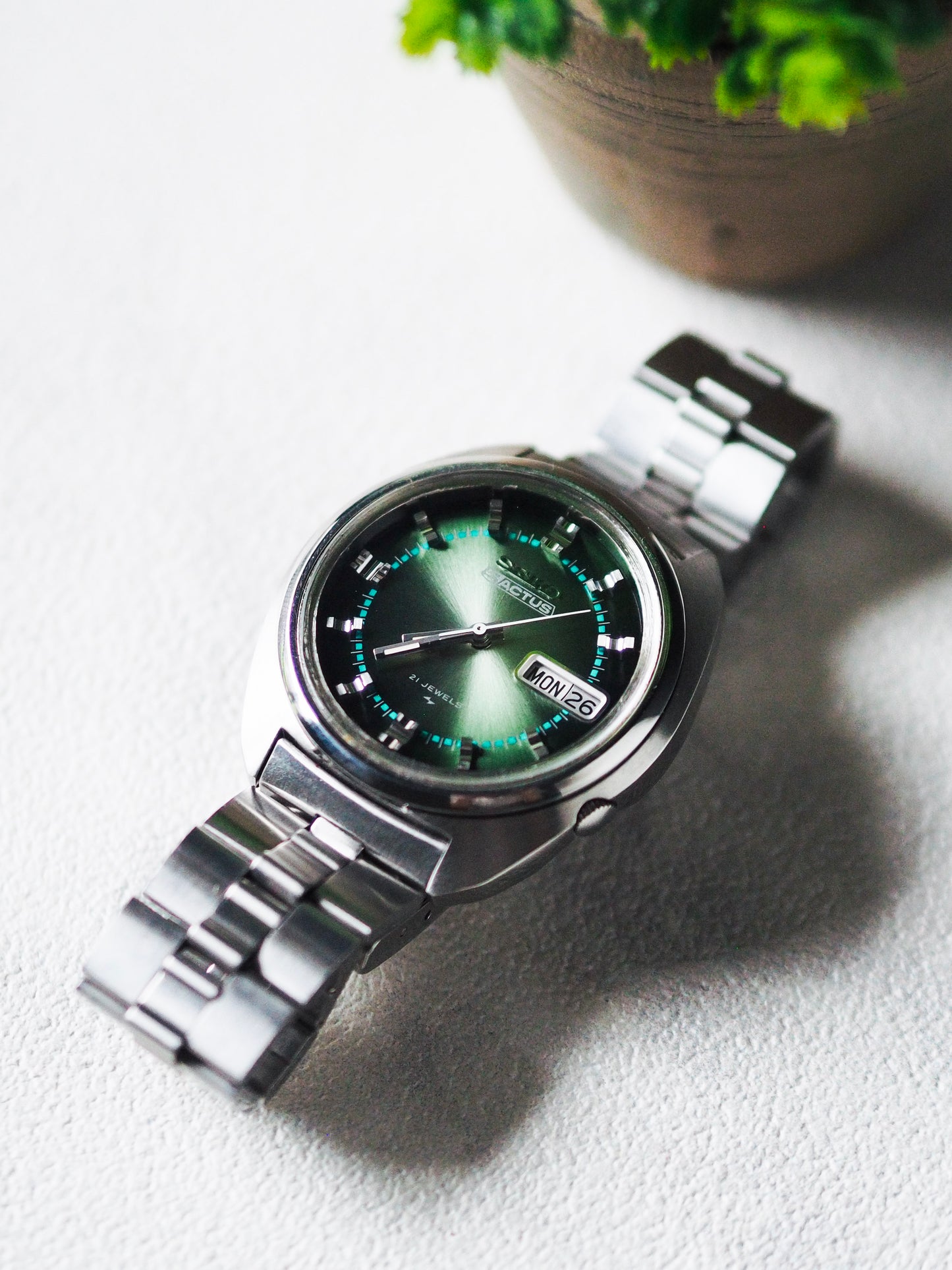 Seiko 5 Actus 7019-7210 JDM Green Sunburst Dial