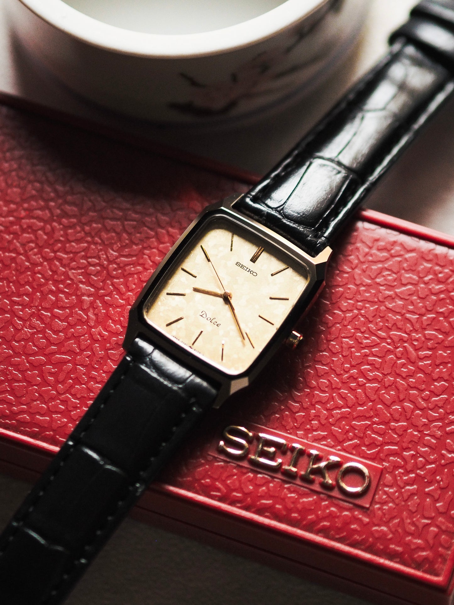 Seiko Dolce 7741-5140 Tank Ceramic Gold Flake Dial