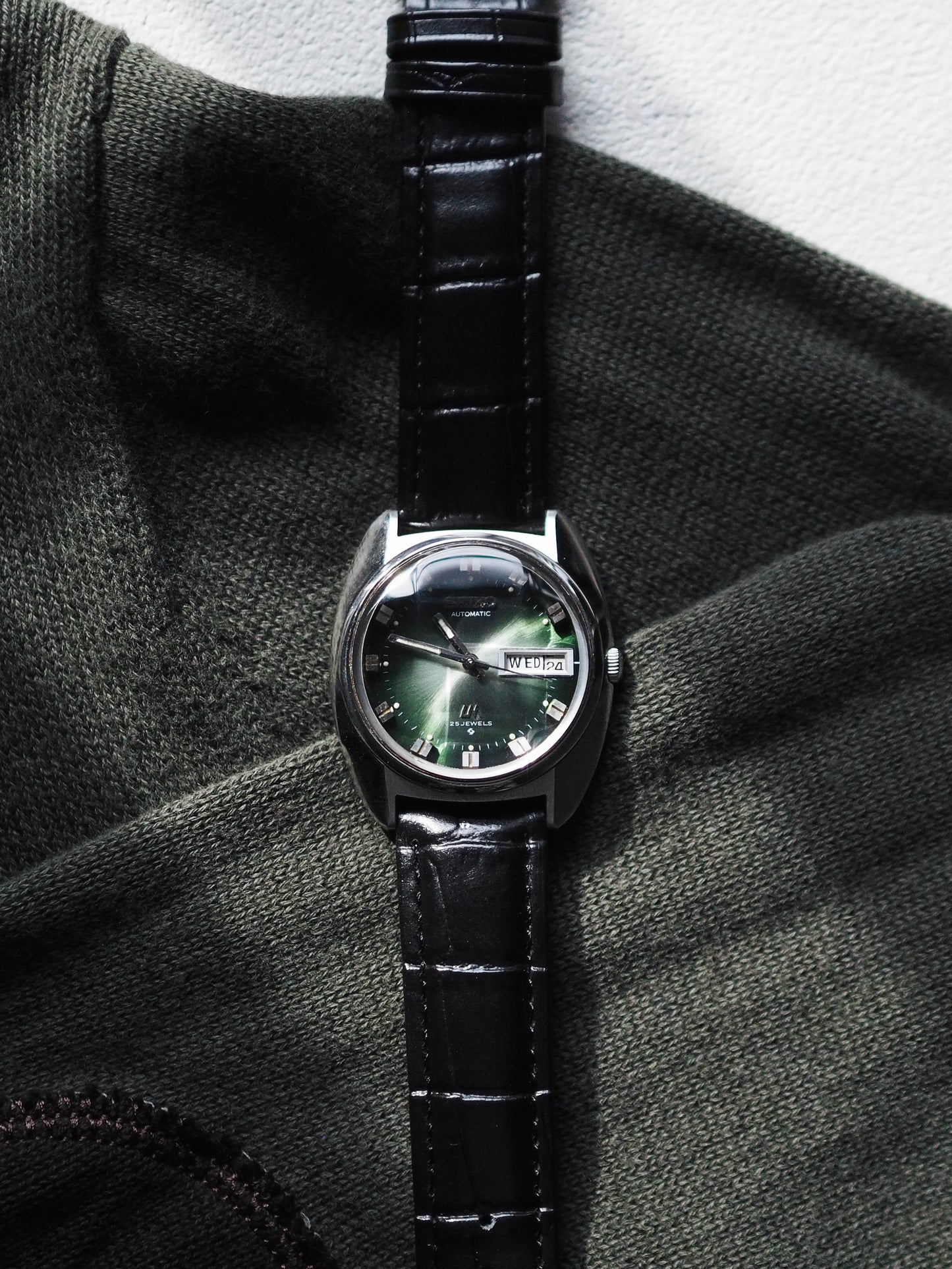 Seiko LM 5606-7231 Lord Matic Faceted Crystal Green Sunburst Dial