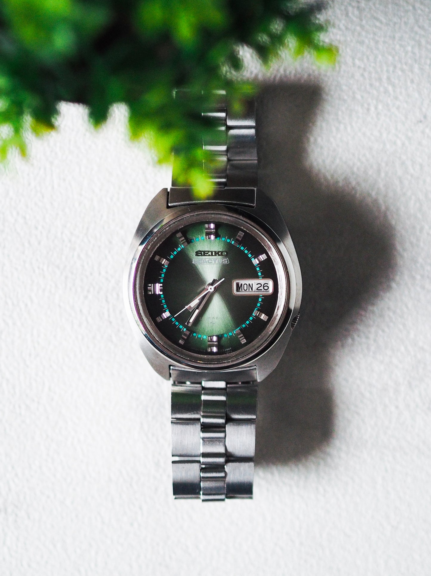 Seiko 5 Actus 7019-7210 JDM 绿色旭日纹表盘