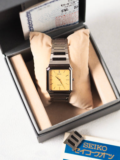 専用　SEIKO DOLCE TUNGSTEN 腕時計 新品電池 ゴールド Seiko Dolce 7741-5120 Tank Tungsten Carbide Gold Flake Dial