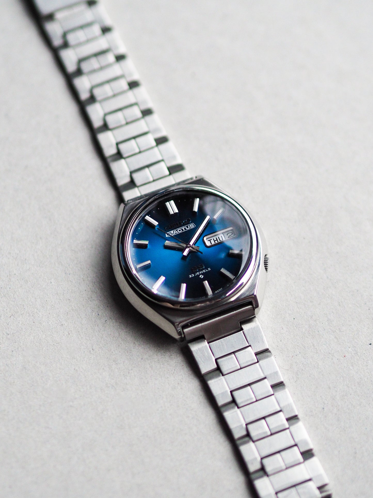 Seiko 5 Actus SS 6106-8690 JDM Dark Blue Sunburst Dial