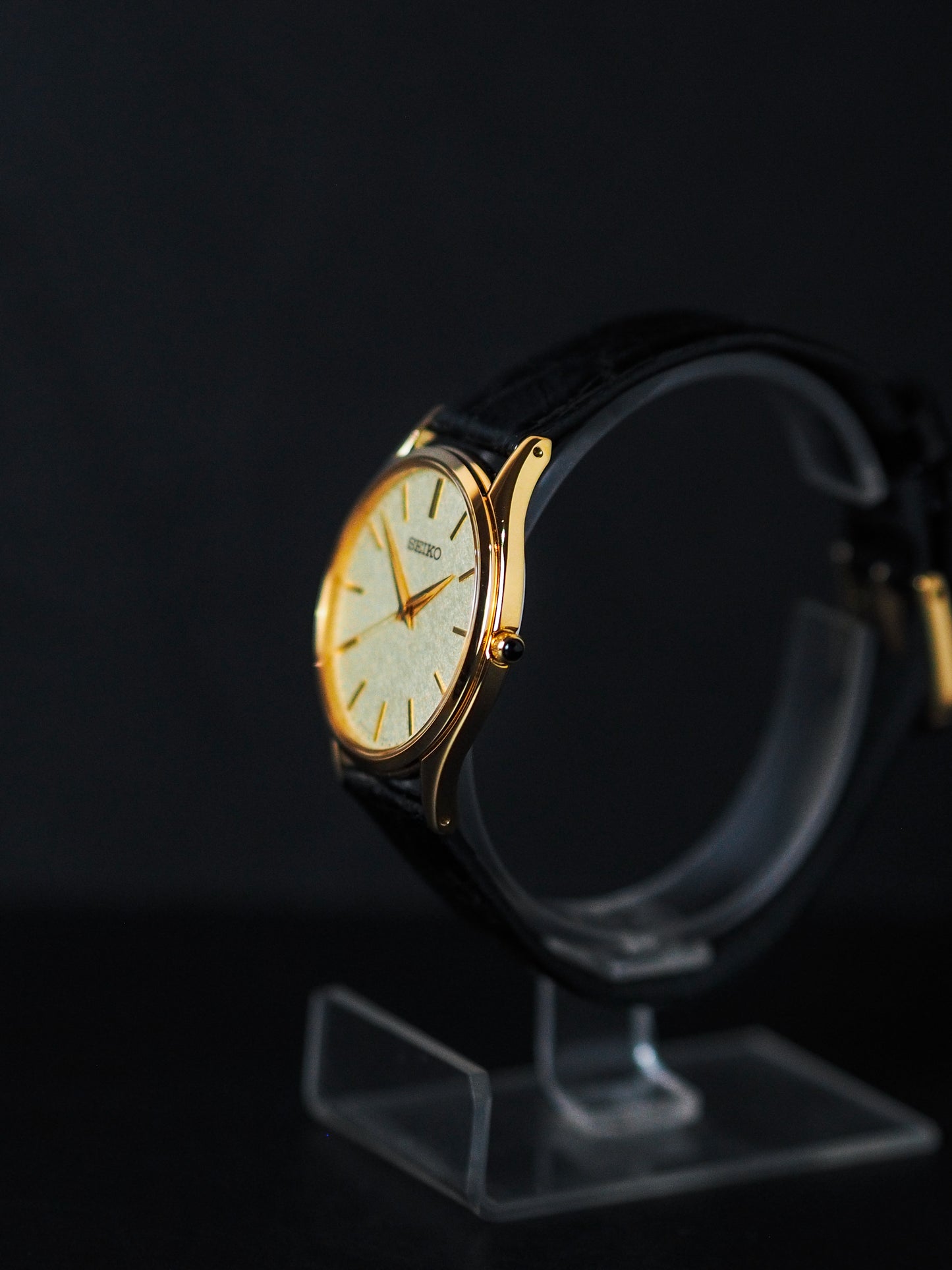 Seiko Dolce SACM150 8J41-0AJ0 Gold Kira-zuri Textured Dial