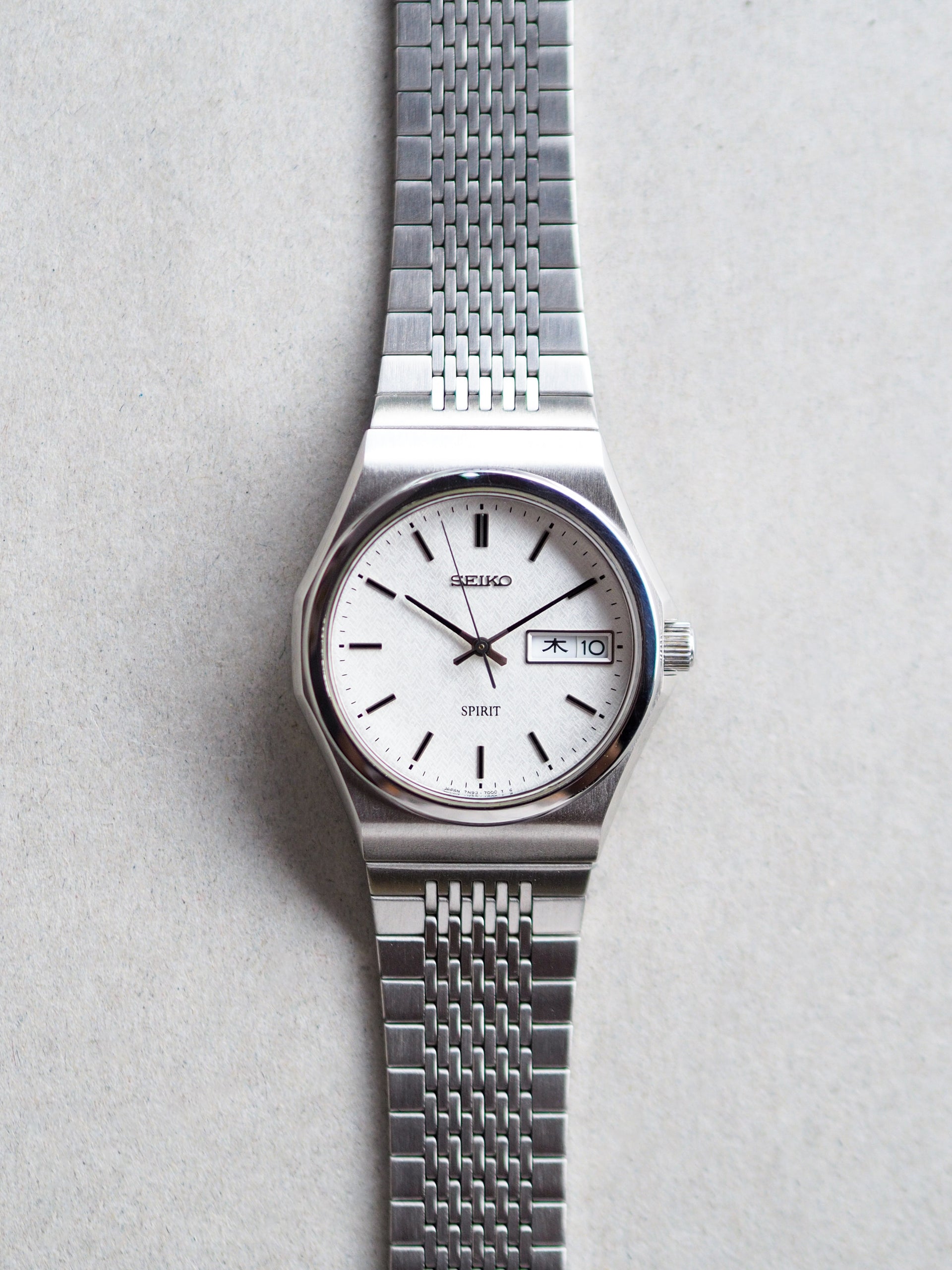 Seiko Spirit 7N93-7000 Quartz White Textured Dial