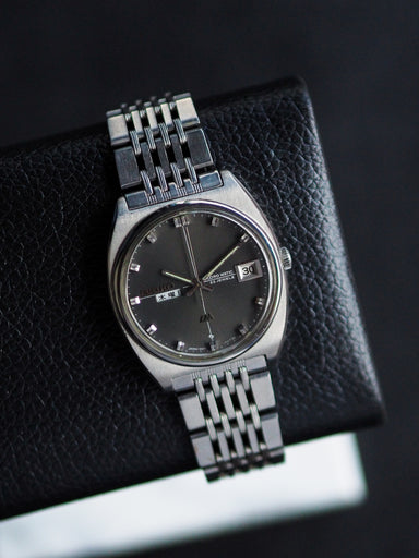 Seiko LM 5606-7050 Lord Matic Gray Crosshair Sunburst Dial
