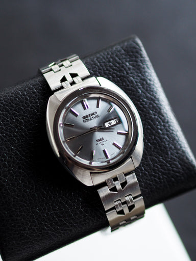 Seiko 5 Actus SS 6106-8440 Icy Blue Sunburst Dial